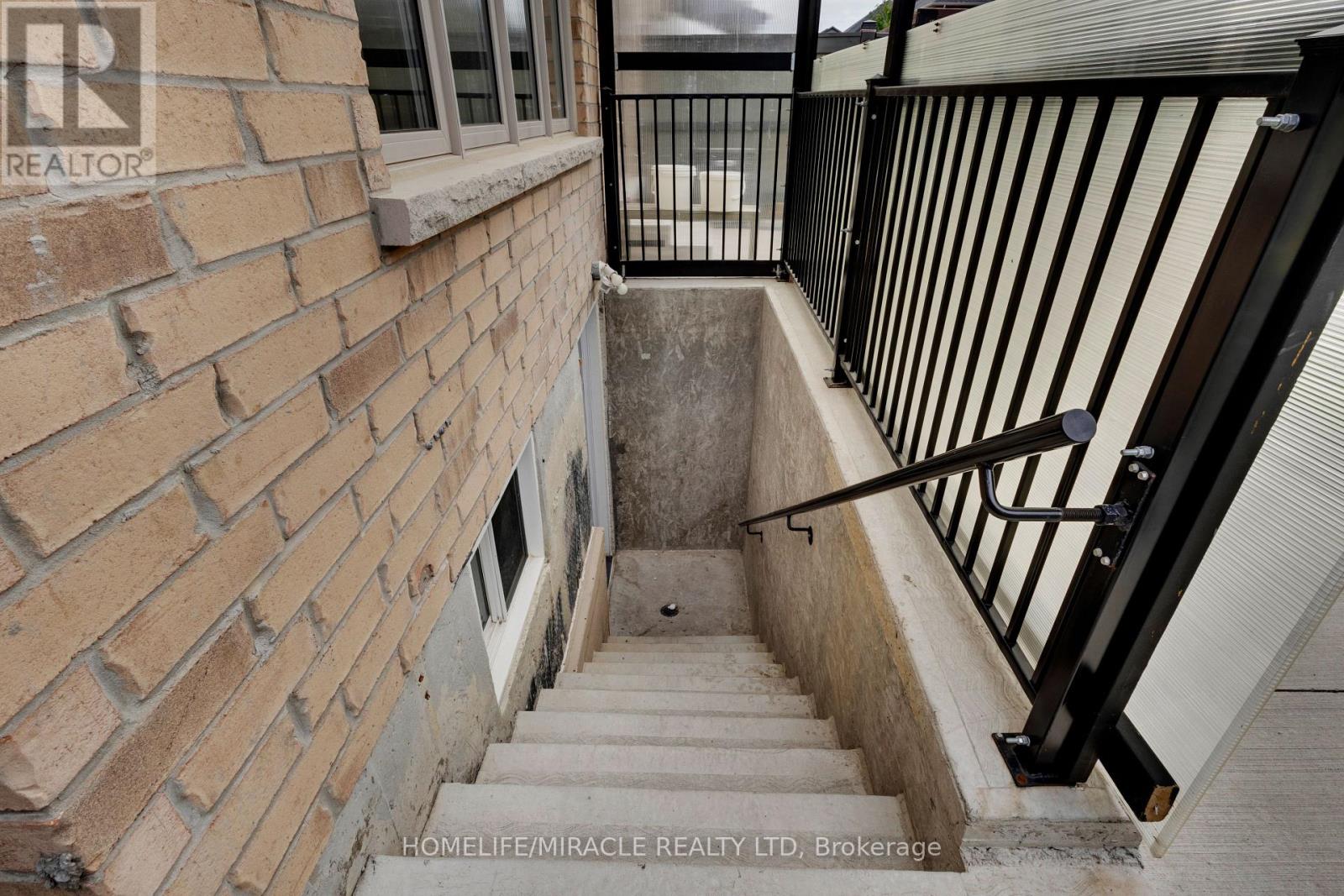 Bsmt - 106 Dolobram Trail, Brampton, Ontario  L7A 4Y4 - Photo 3 - W13769886