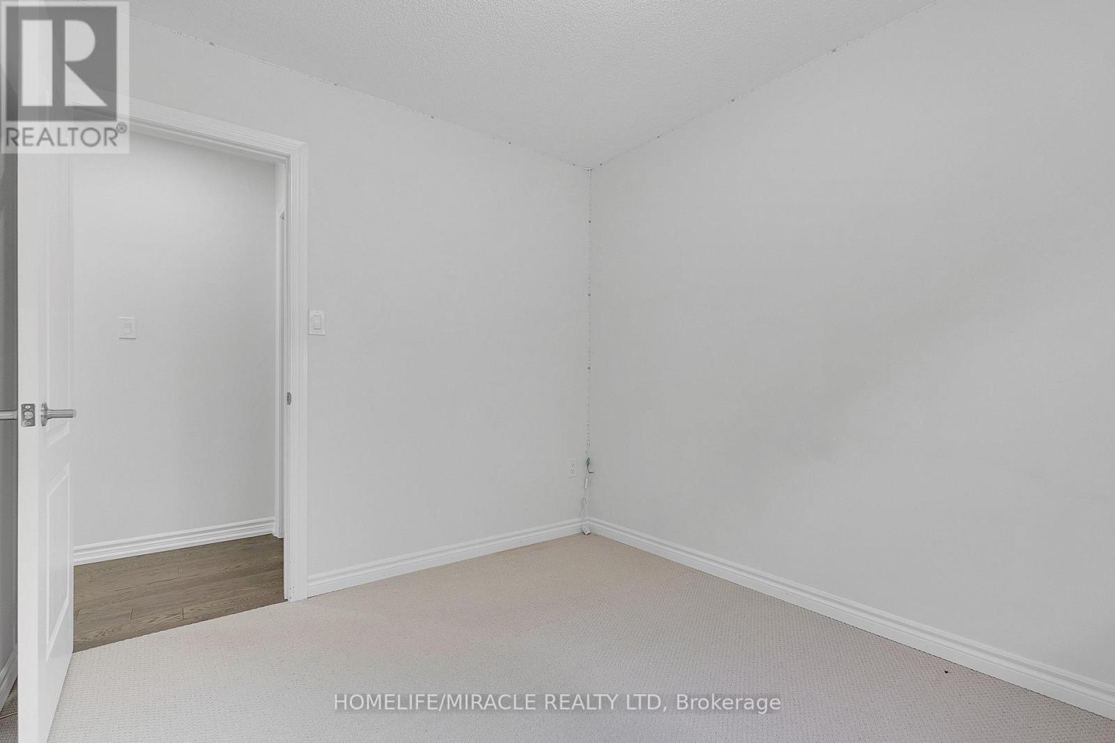 Upper - 106 Dolobram Trail, Brampton, Ontario  L7A 4Y4 - Photo 32 - W13769880