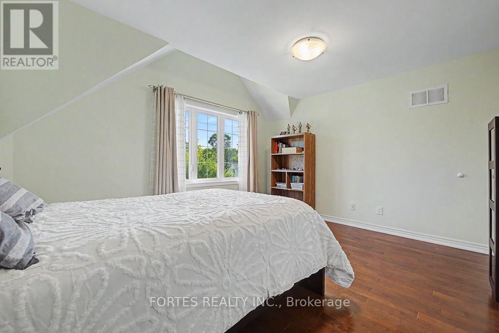 1160 Islington Avenue, Toronto, Ontario  M8Z 4S7 - Photo 34 - W13775598