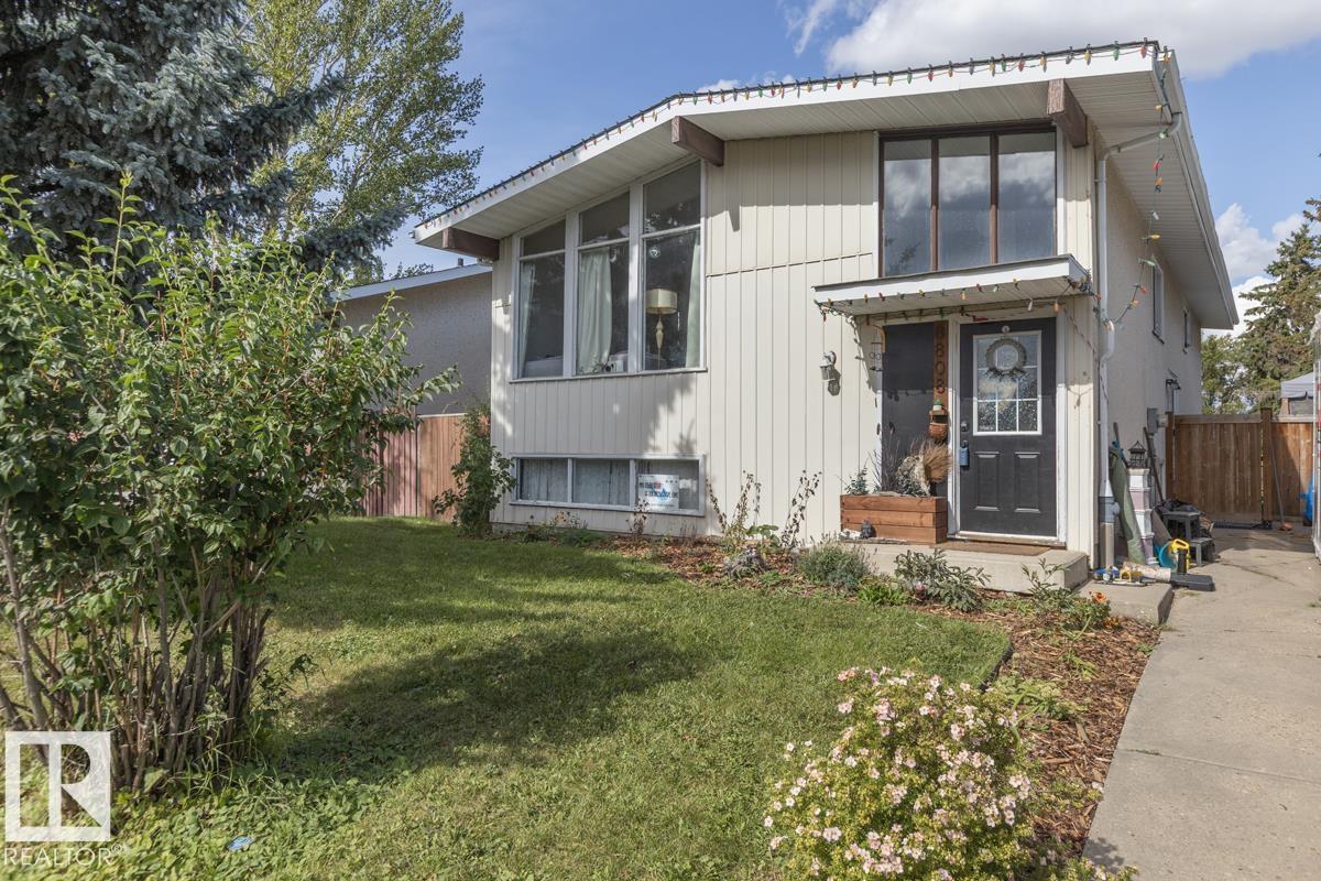 8808 43 Av NW, Edmonton, Alberta  T6K 1A7 - Photo 2 - E4508455