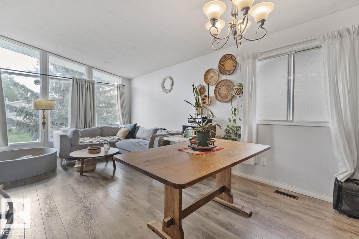 8808 43 Av NW, Edmonton, Alberta  T6K 1A7 - Photo 10 - E4508455