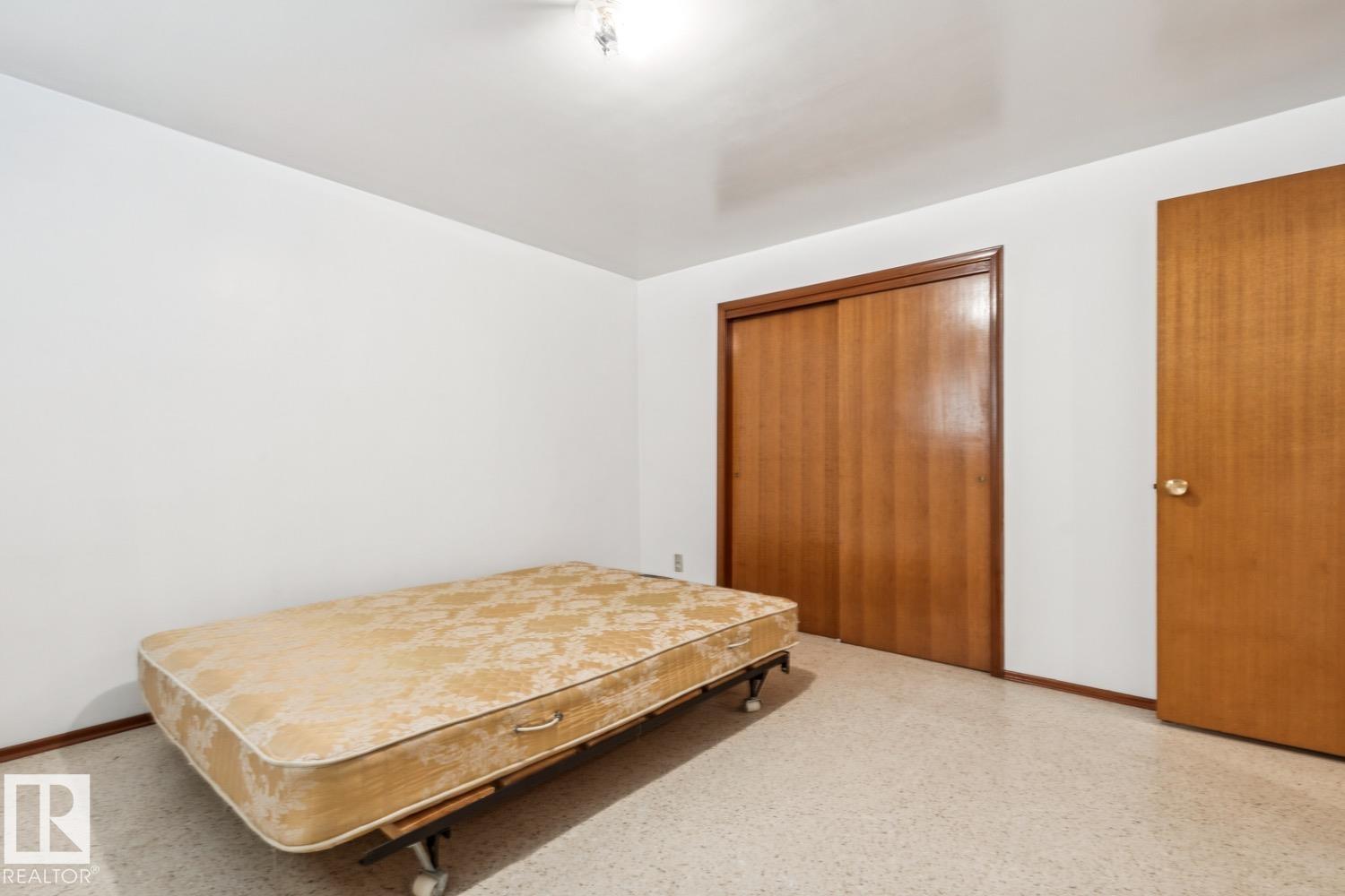 12721/12723 91 ST NW photo 33