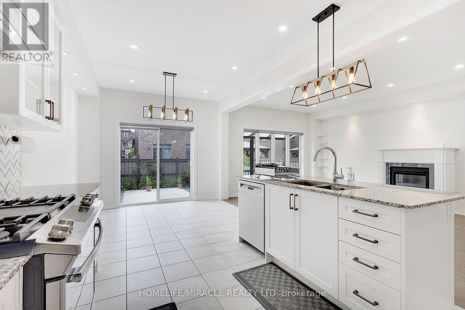 Upper - 106 Dolobram Trail, Brampton, Ontario  L7A 4Y4 - Photo 17 - W13769880
