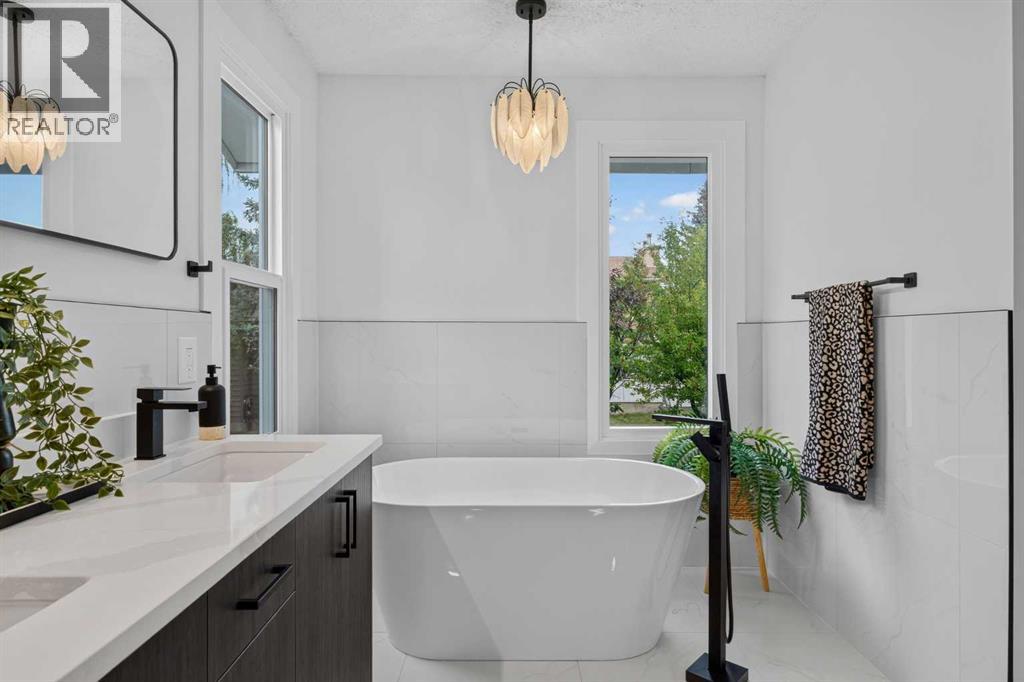 40 Edforth Road Nw, Calgary, Alberta  T3A 3V7 - Photo 25 - A2344024