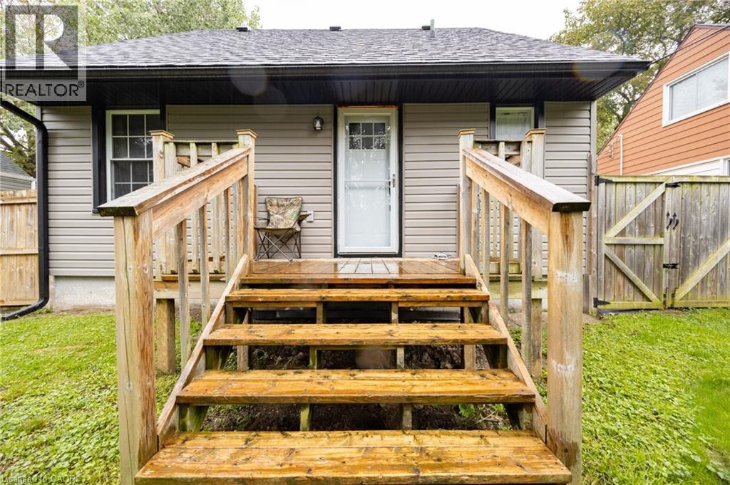 102 Stewart Avenue, Cambridge, Ontario  N1R 2T9 - Photo 5 - 40860899