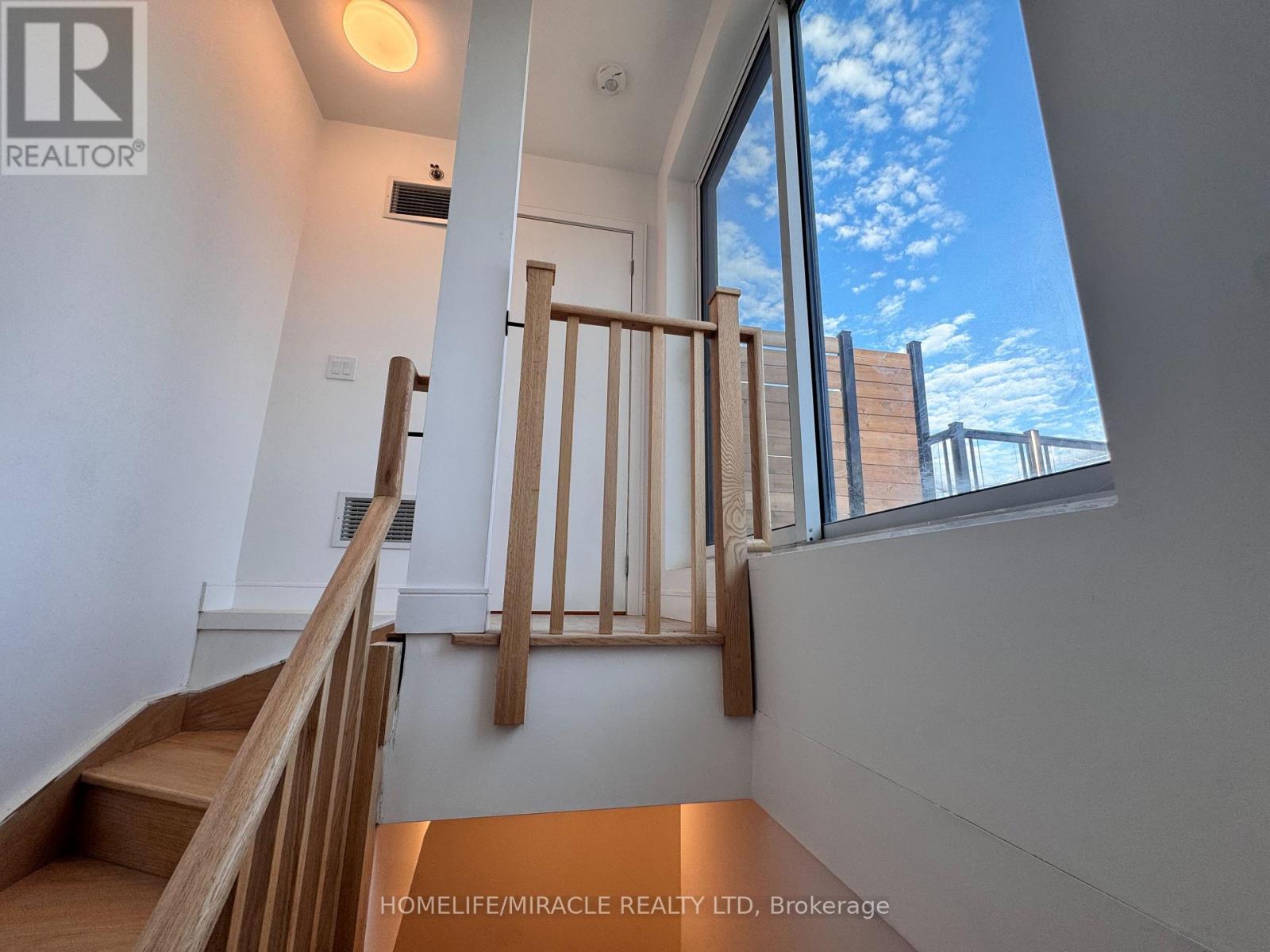 4 - 176 Clonmore Drive, Toronto, Ontario  M1N 1Y1 - Photo 31 - E13777210
