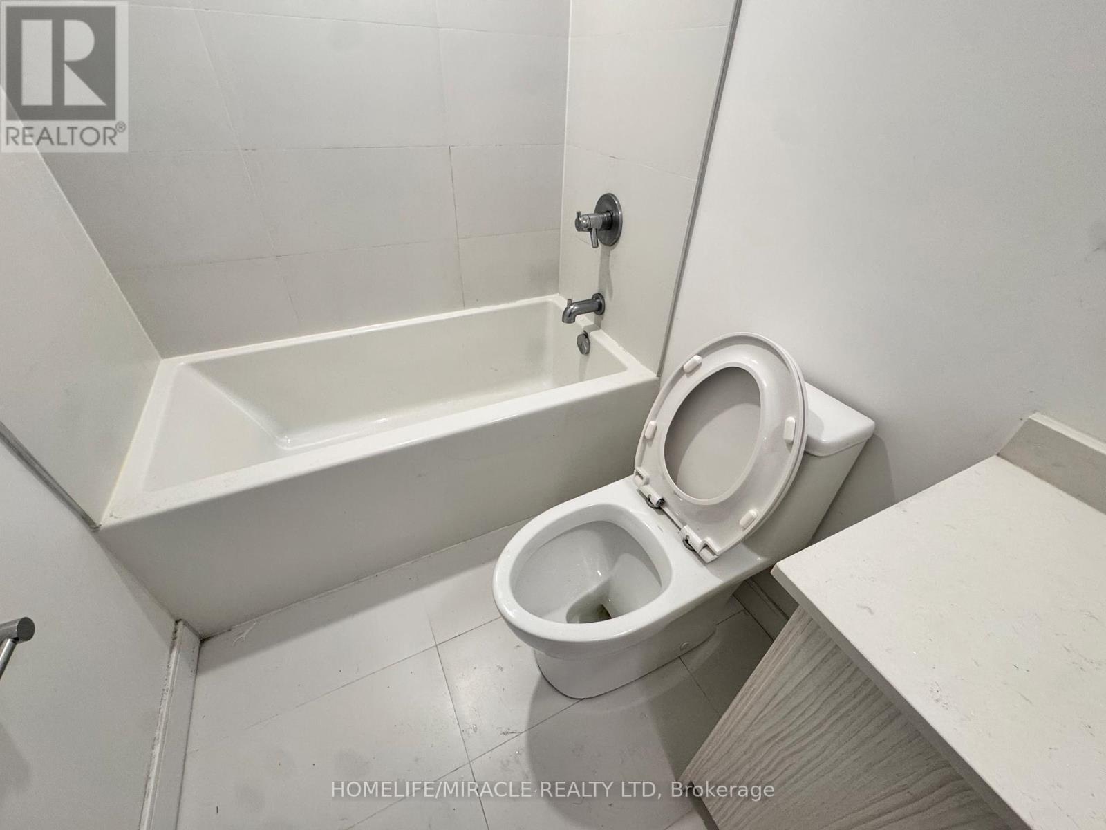 4 - 176 Clonmore Drive, Toronto, Ontario  M1N 1Y1 - Photo 41 - E13777210