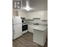 23 CHARLEMONT CRES CRESCENT, Toronto, Ontario