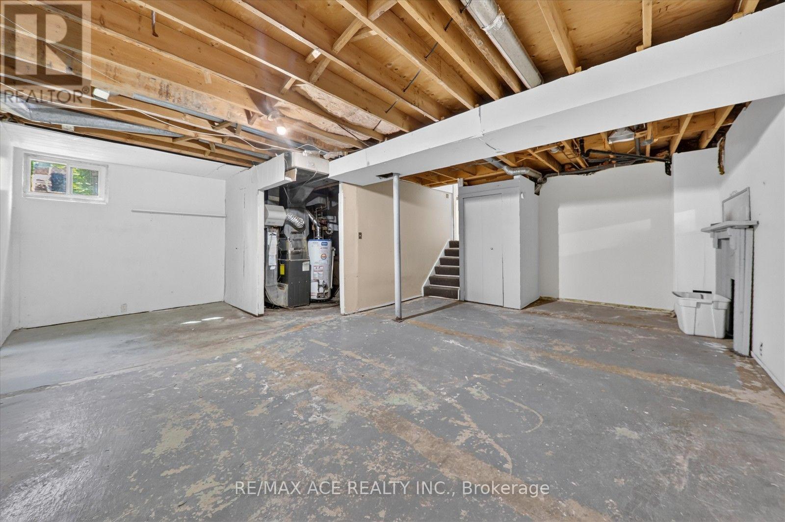 2330 Glastonbury Road S, Burlington, Ontario  L7P 3Y3 - Photo 37 - W13777190