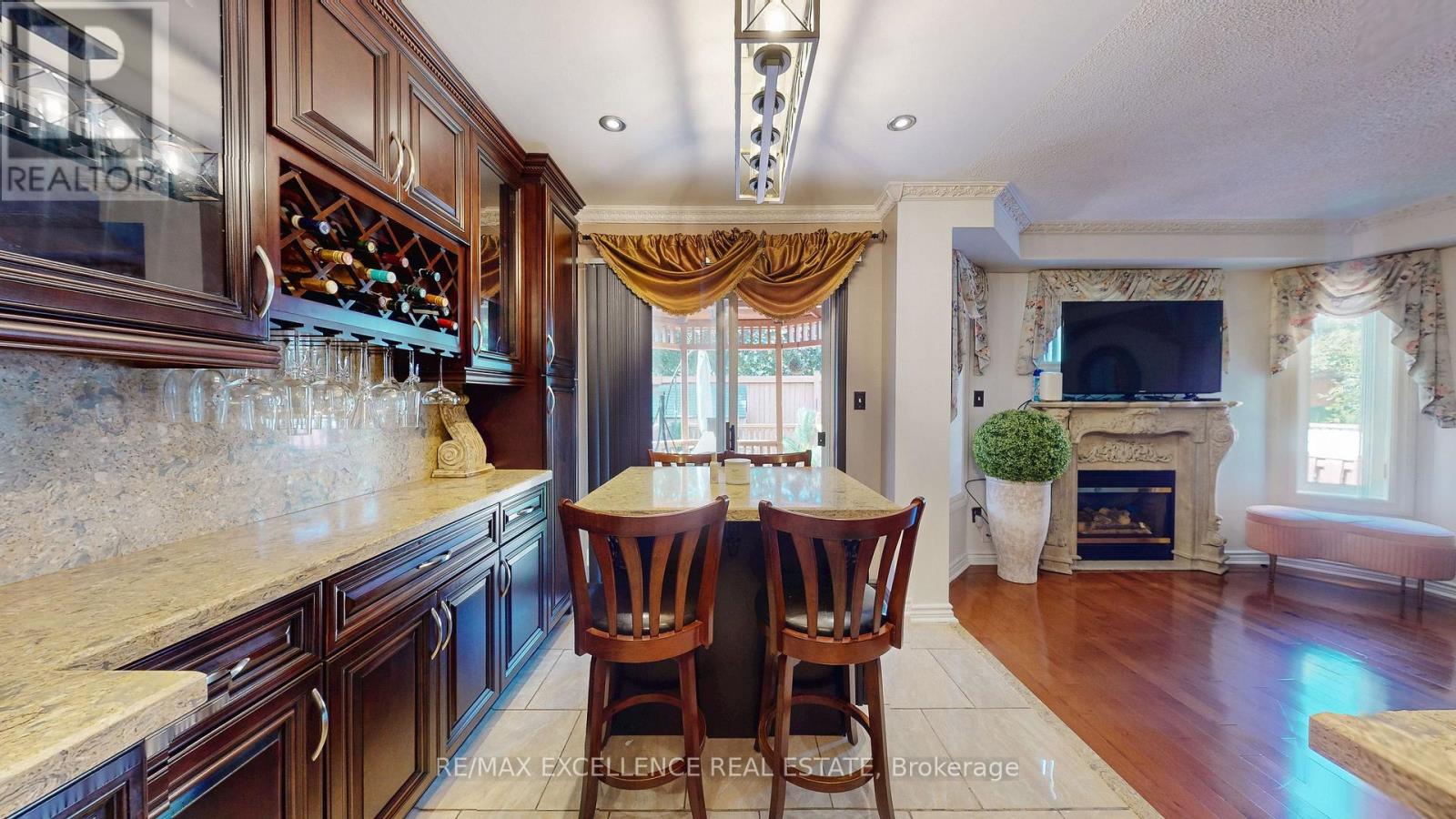 12 Prado Court, Toronto, Ontario  M6B 4L2 - Photo 14 - W13777206