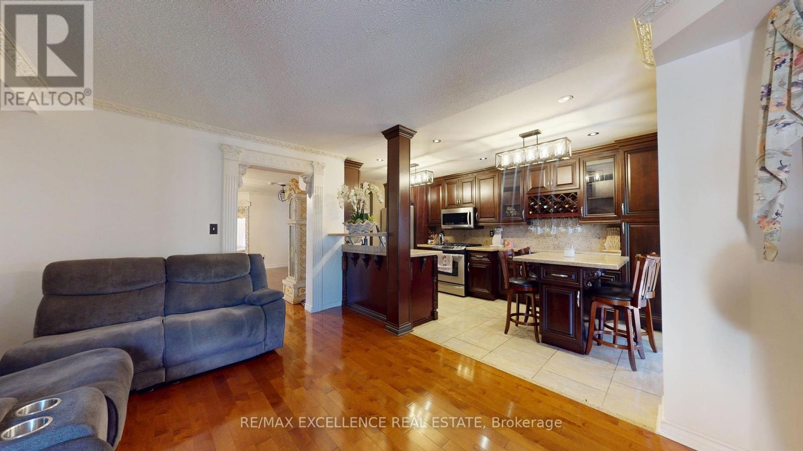 12 Prado Court, Toronto, Ontario  M6B 4L2 - Photo 18 - W13777206