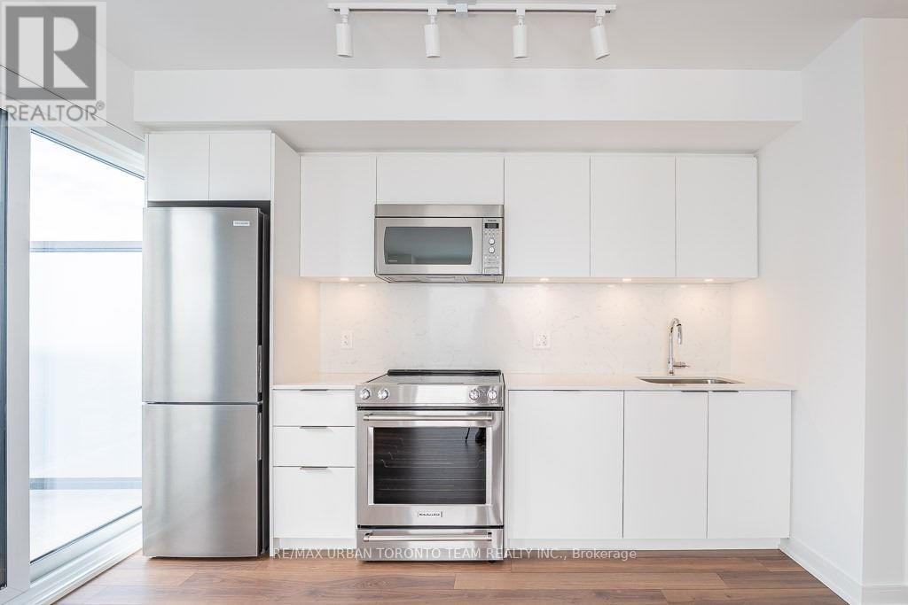 2310 - 30 Samuel Wood Way, Toronto, Ontario  M9B 0C9 - Photo 2 - W13759310
