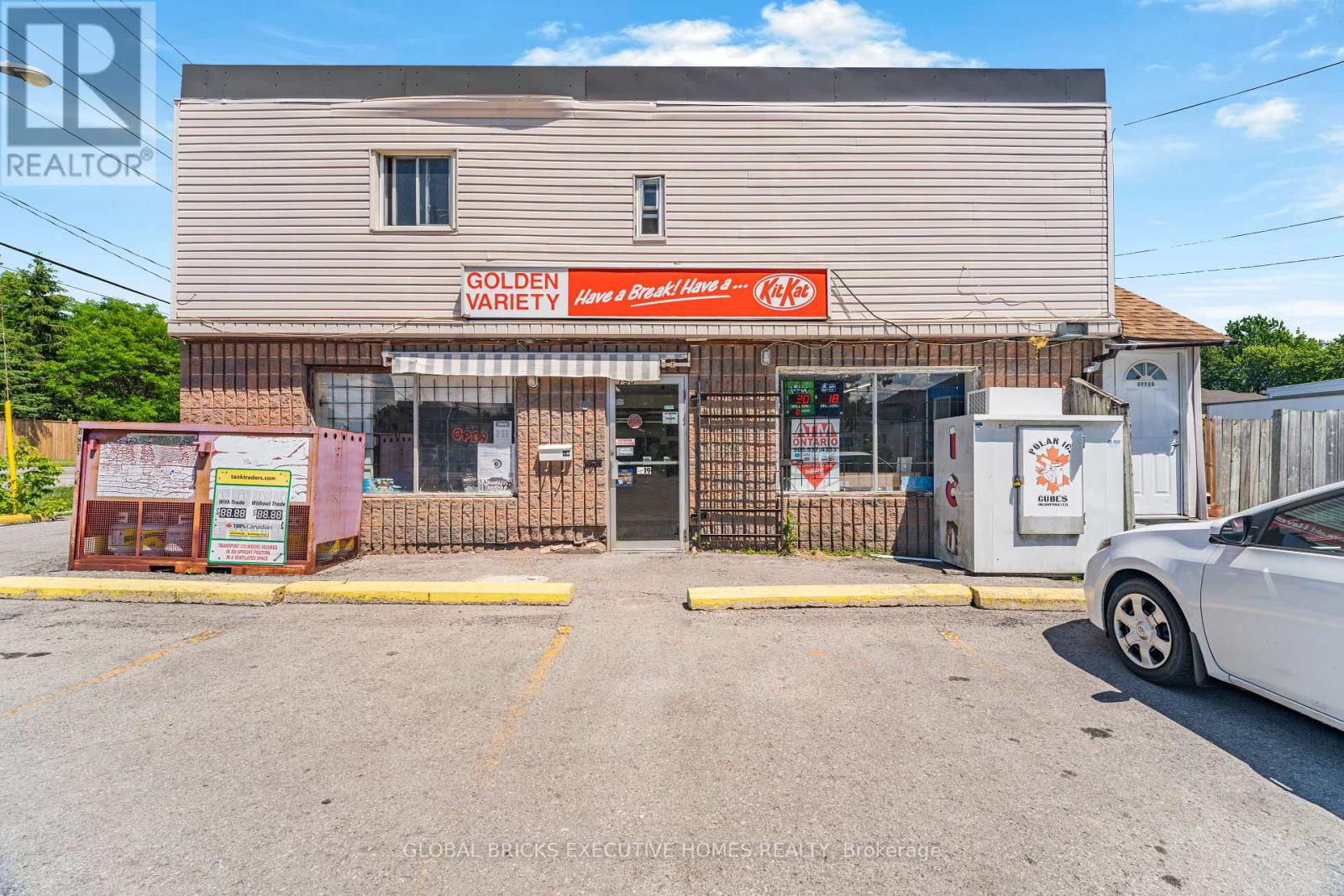 790 Clare Avenue, Welland, Ontario  L3C 3C1 - Photo 2 - X13481154