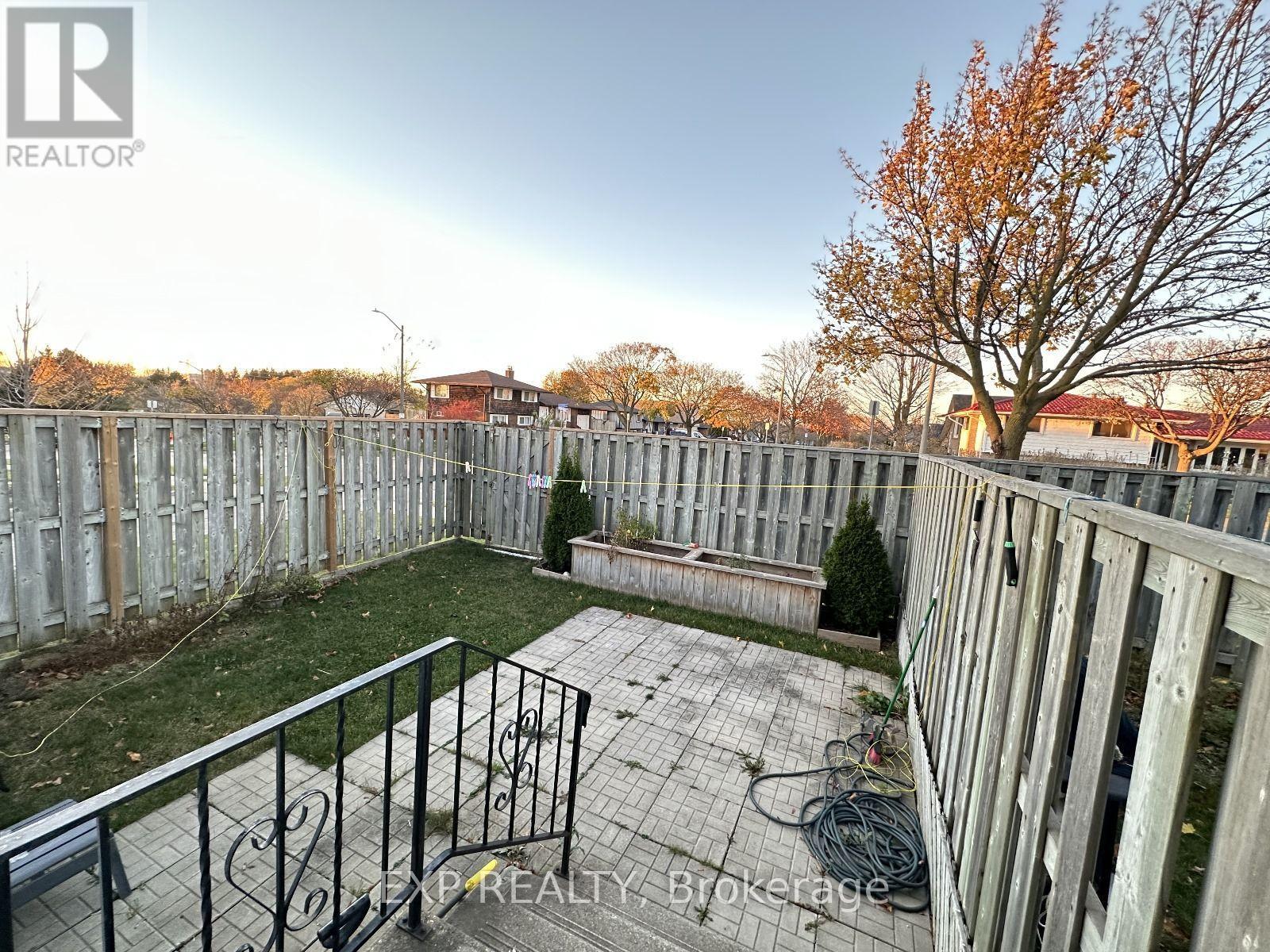 31 - 265 Williamsburg Road, Kitchener, Ontario  N2E 3H1 - Photo 3 - X13777180