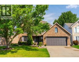 2718 SANDFIELD CRESCENT, Sarnia, Ontario