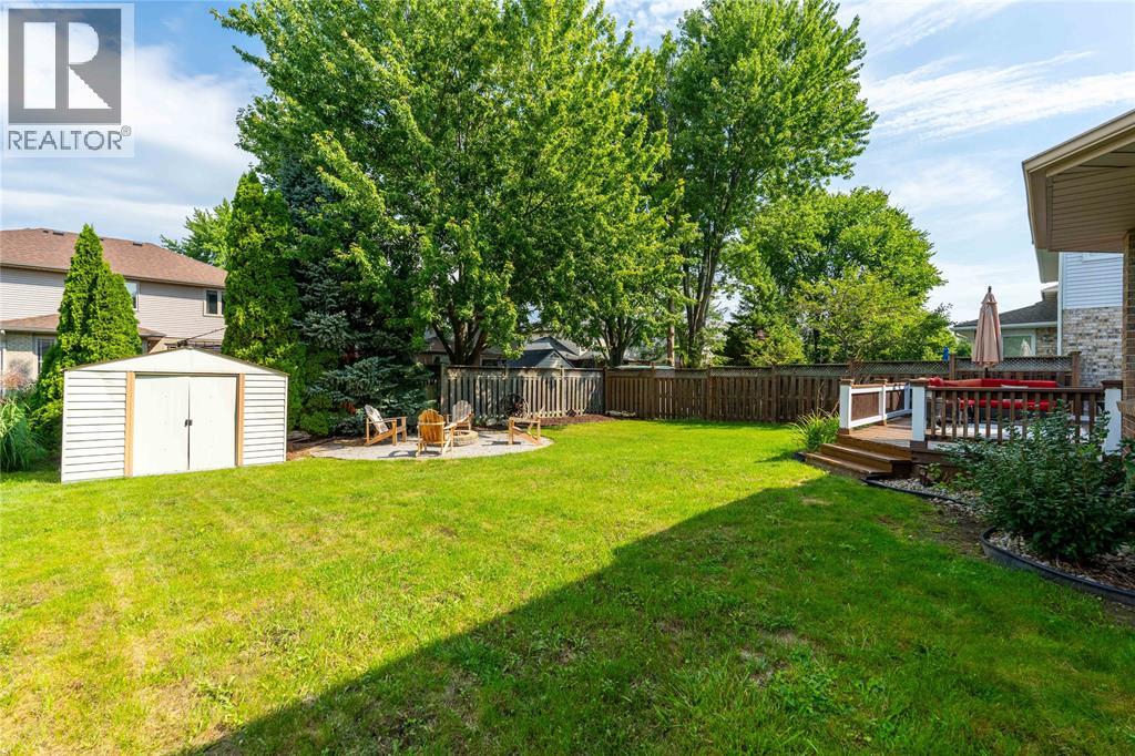 2718 Sandfield Crescent, Sarnia, Ontario  N0N 1C0 - Photo 37 - 26021566