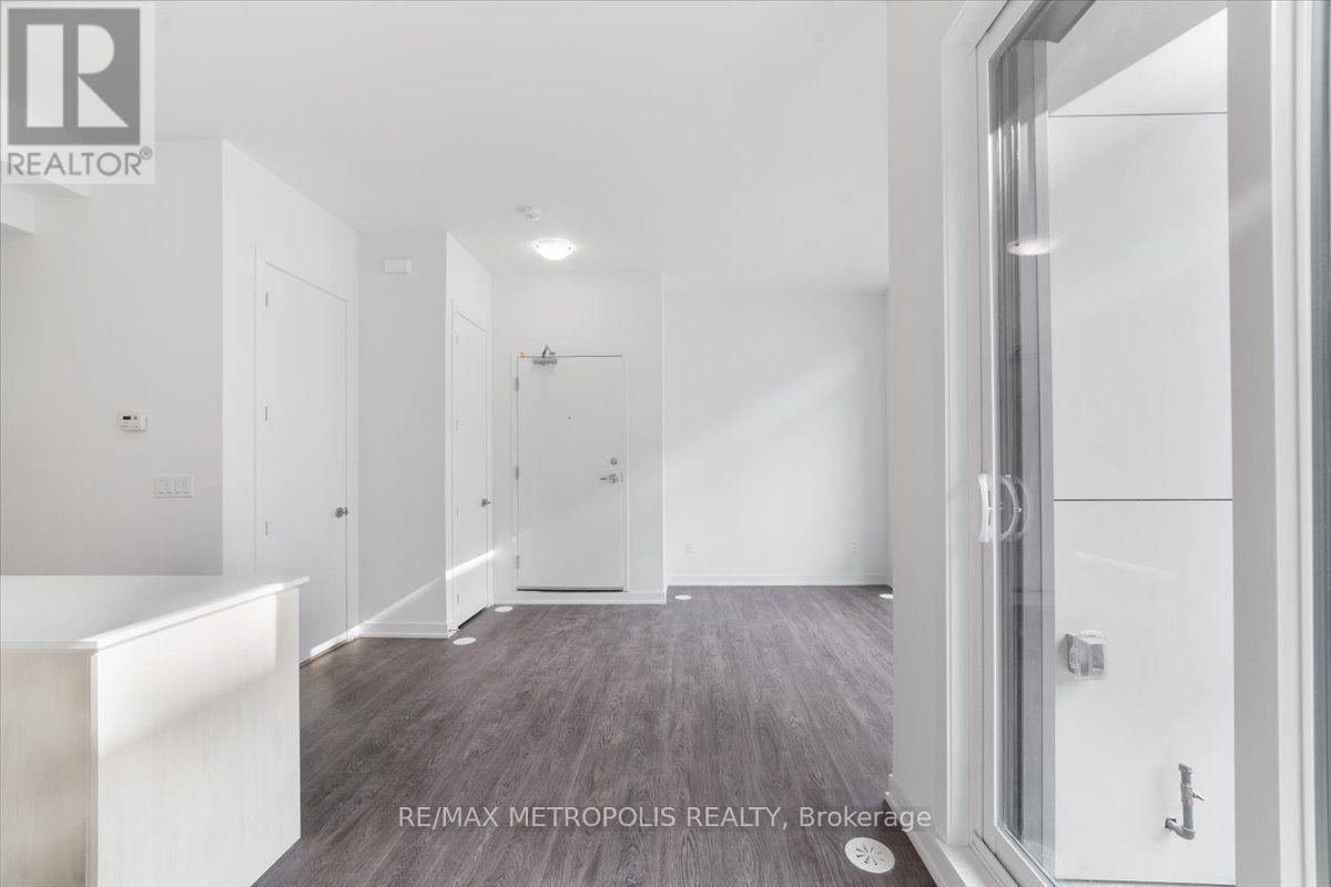 1113 - 12 David Eyer Road, Richmond Hill, Ontario  L4S 0N4 - Photo 6 - N13777220