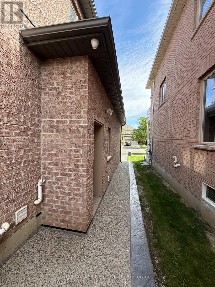 Bsmt - 668 Via Campanile Avenue, Vaughan, Ontario L4H 0Y8 - Photo 5 - N13777228