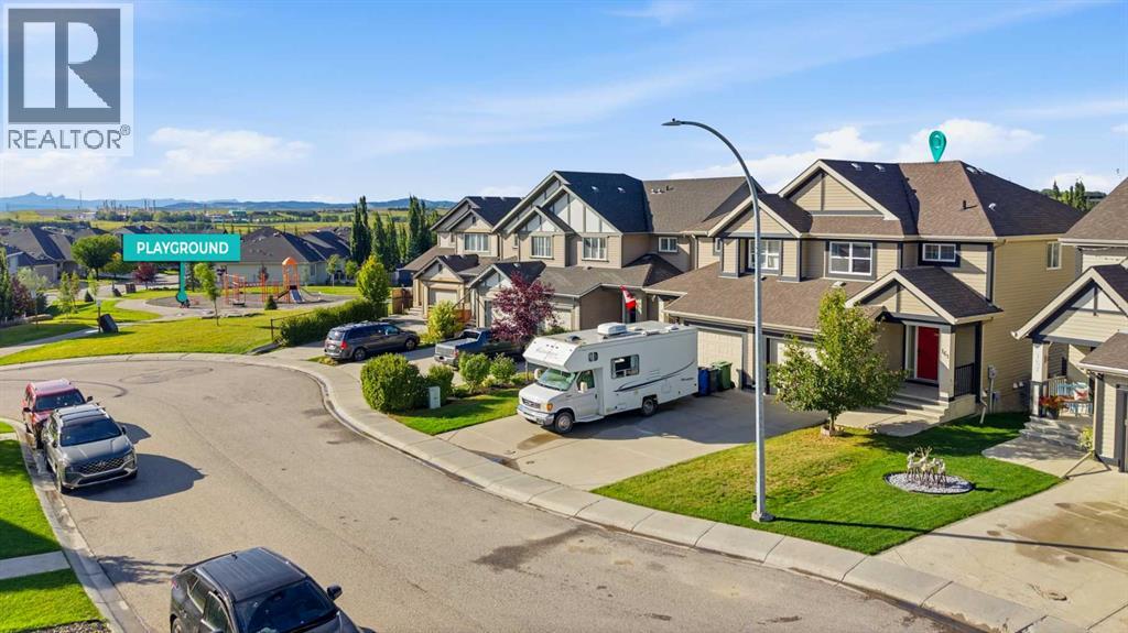 161 Sunset Common, Cochrane, Alberta  T4C 0L9 - Photo 1 - A2343544