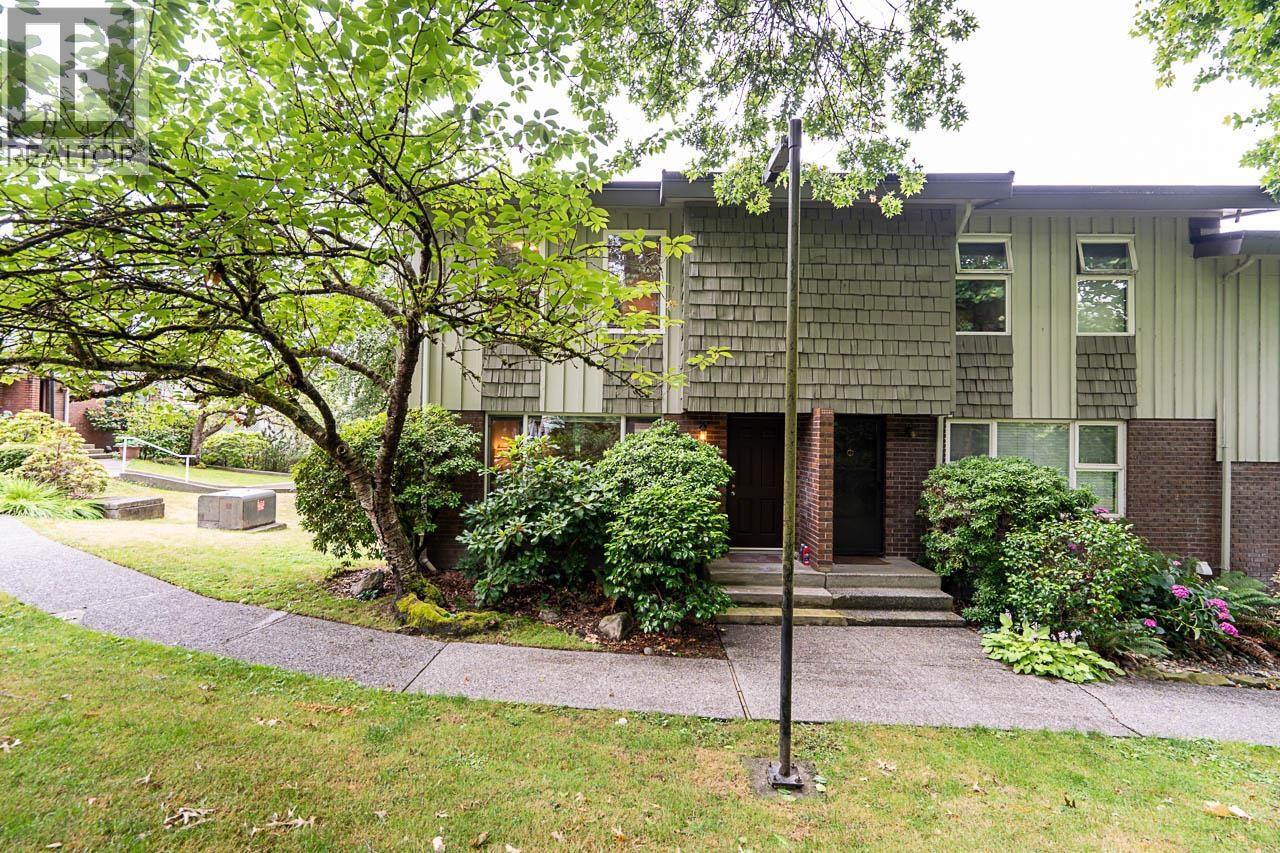 130 9061 HORNE STREET, Burnaby, British Columbia