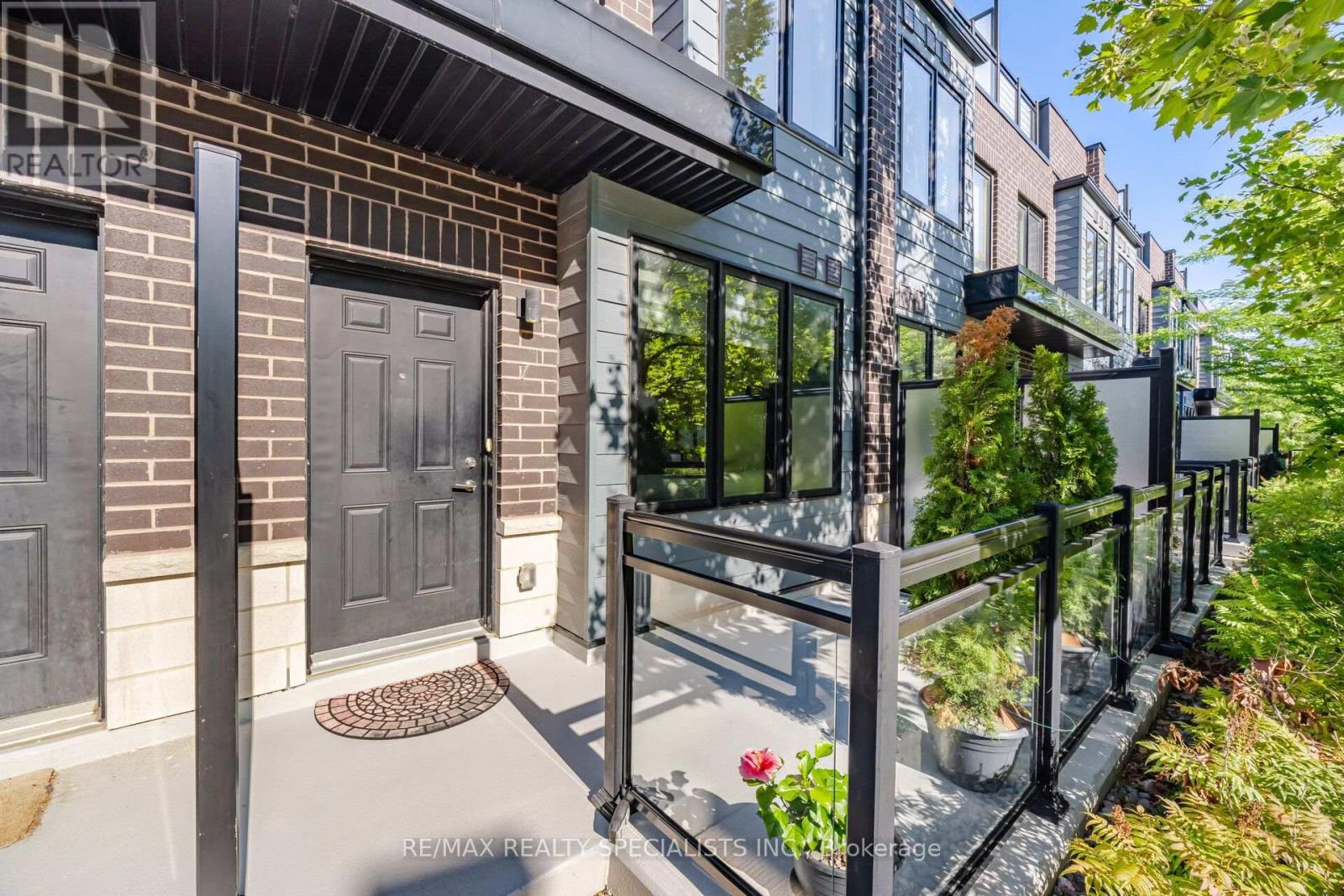 7 - 2232 Bromsgrove Road, Mississauga, Ontario  L5J 0B3 - Photo 4 - W13776422