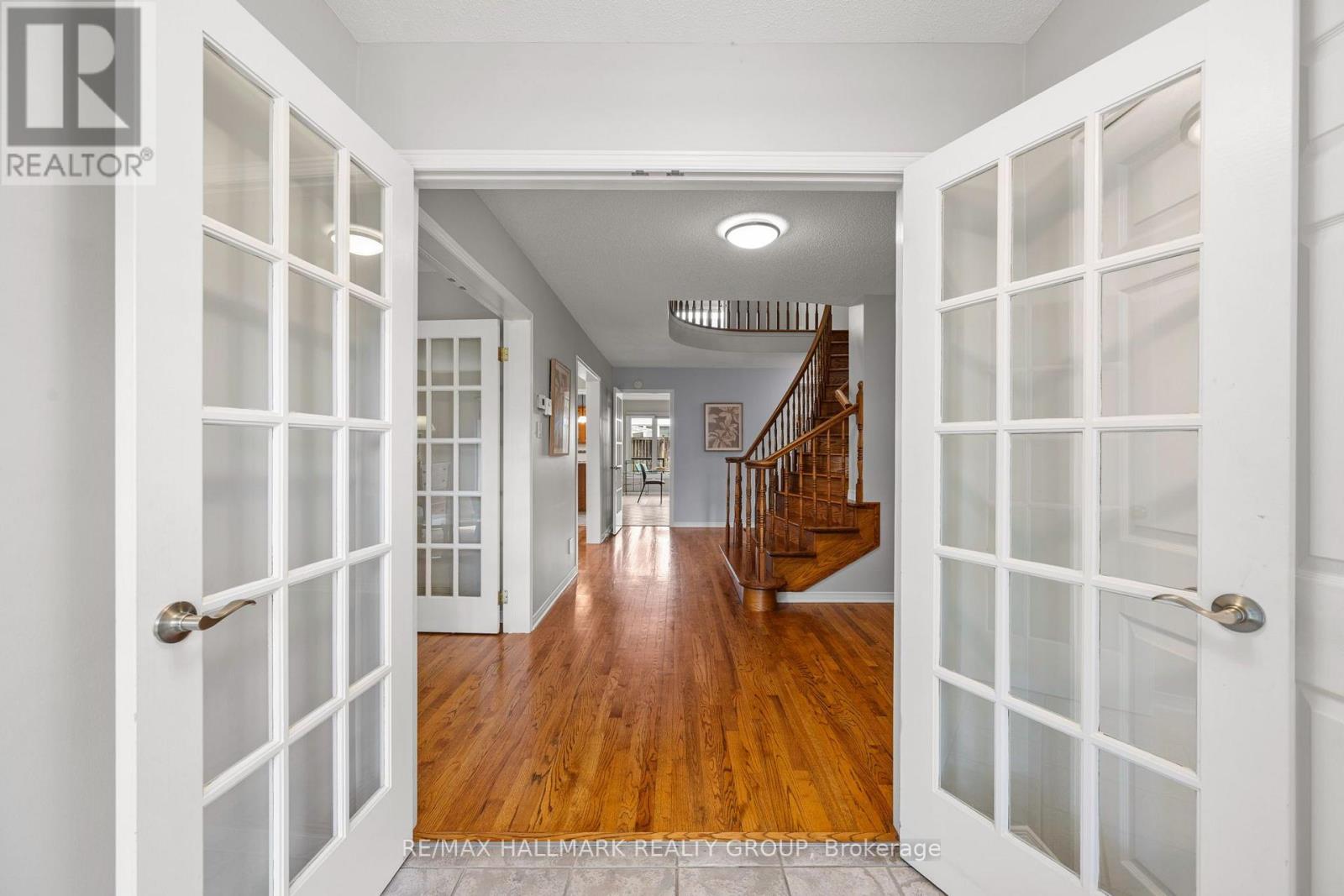 1381 Montresor Way, Ottawa, Ontario  K4A 3C3 - Photo 4 - X13777238