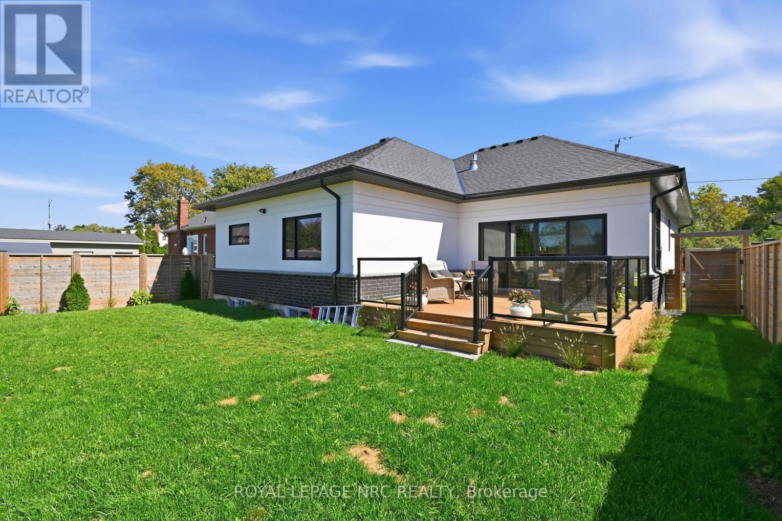 1007 Clare Avenue, Pelham, Ontario  L3C 3C2 - Photo 40 - X13777258