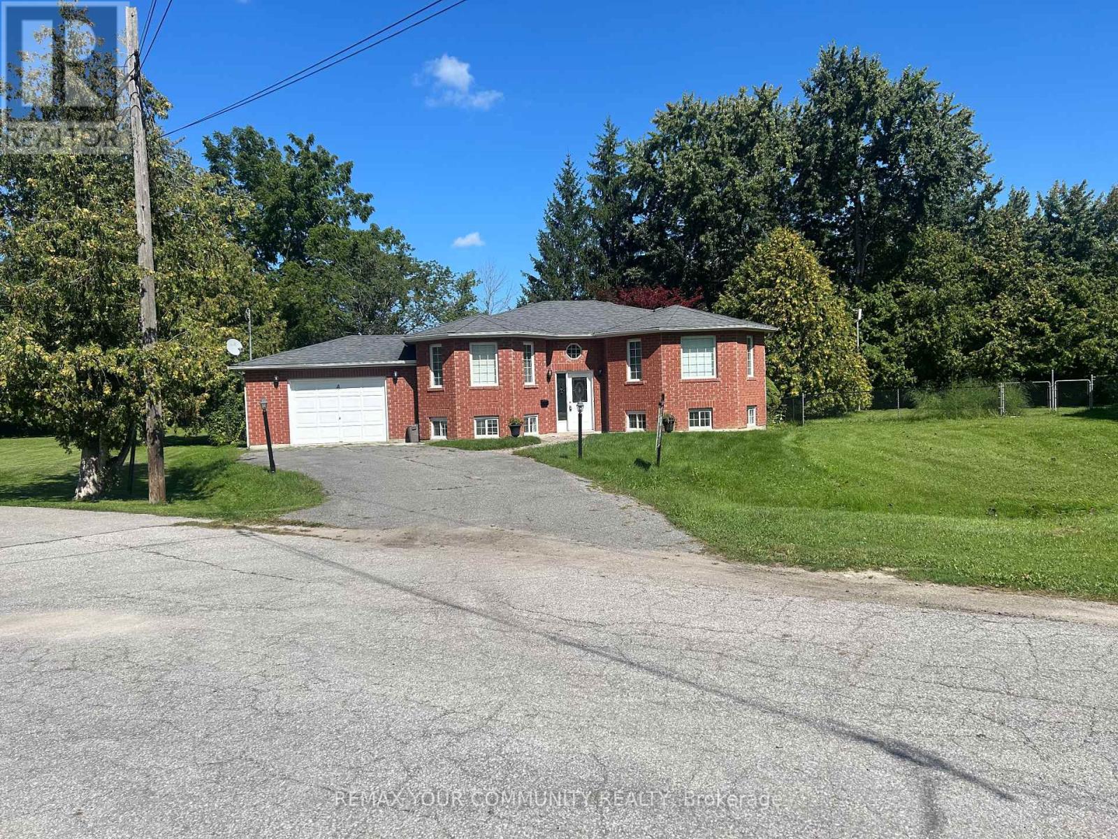 4 BAY COURT, Georgina, Ontario