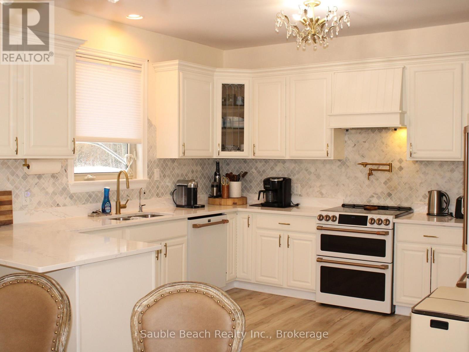 359 Sixth Street N, South Bruce Peninsula, Ontario  N0H 2G0 - Photo 11 - X13777262