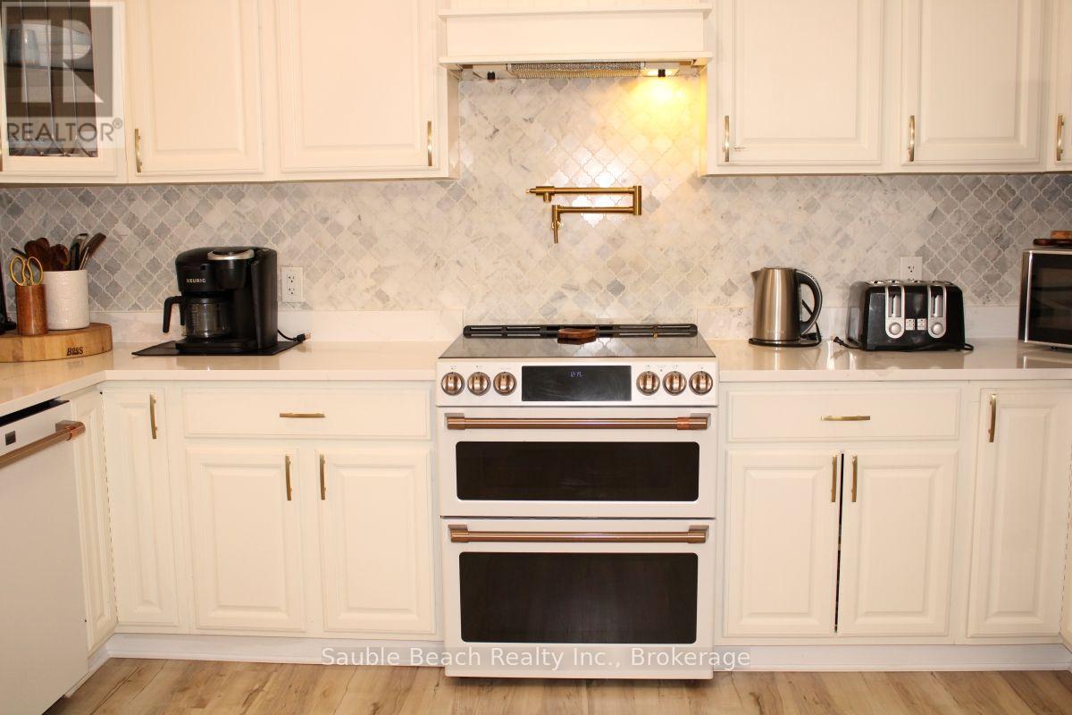 359 Sixth Street N, South Bruce Peninsula, Ontario  N0H 2G0 - Photo 14 - X13777262