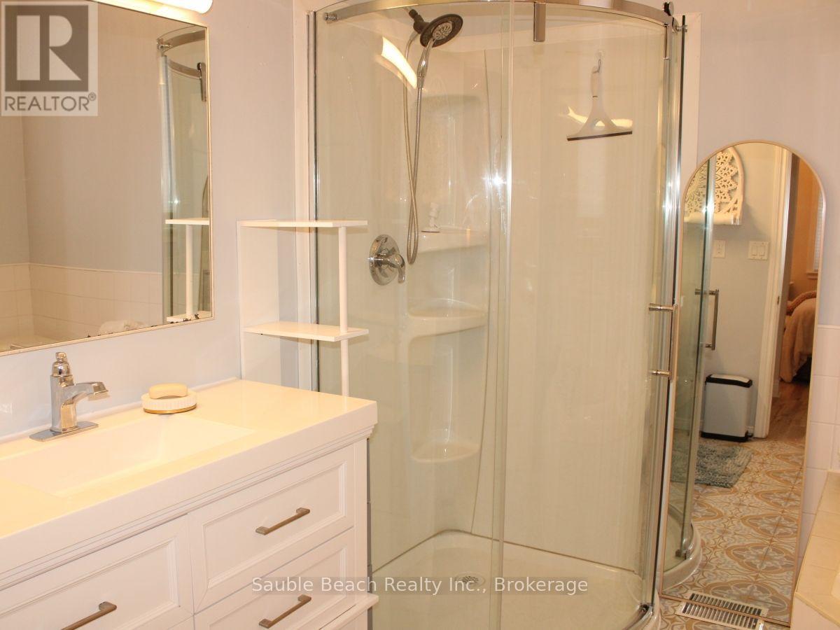 359 Sixth Street N, South Bruce Peninsula, Ontario  N0H 2G0 - Photo 29 - X13777262