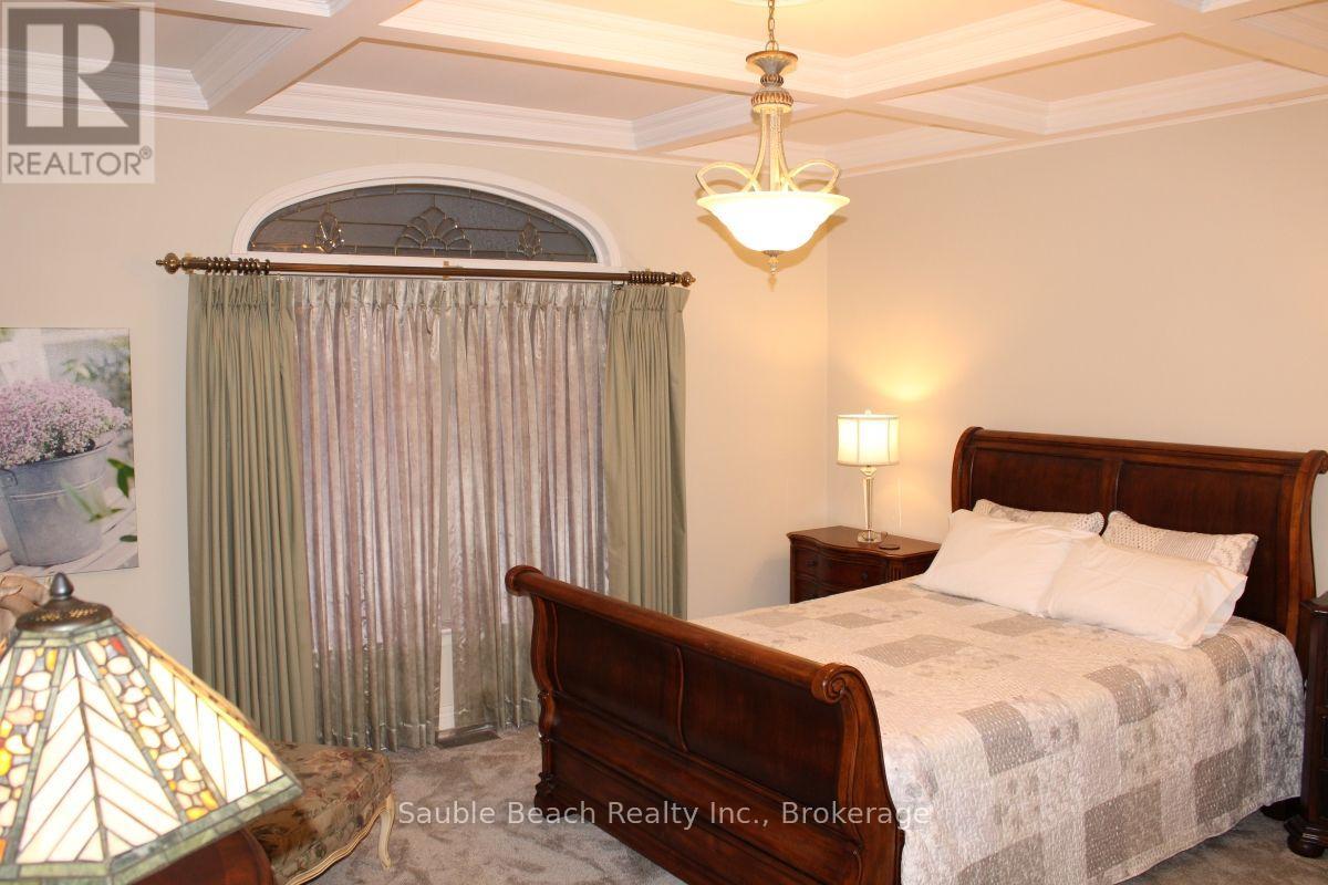 359 Sixth Street N, South Bruce Peninsula, Ontario  N0H 2G0 - Photo 31 - X13777262