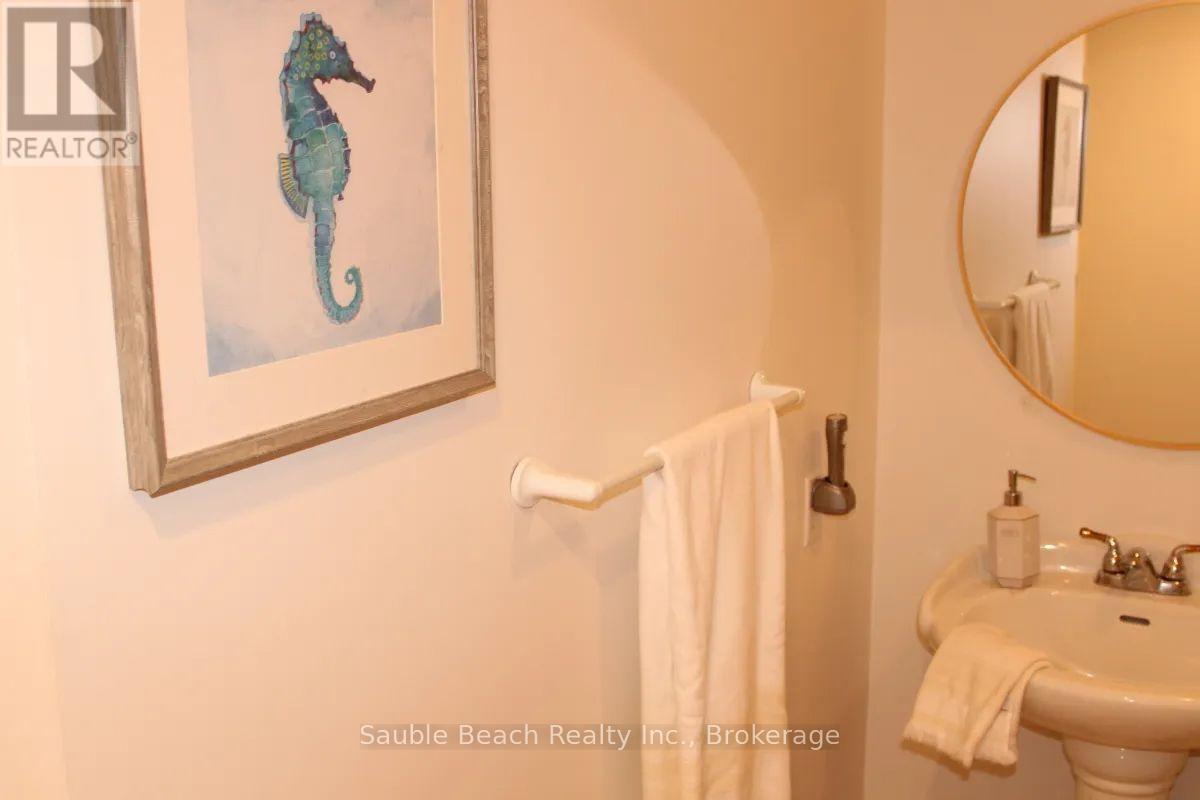 359 Sixth Street N, South Bruce Peninsula, Ontario  N0H 2G0 - Photo 39 - X13777262