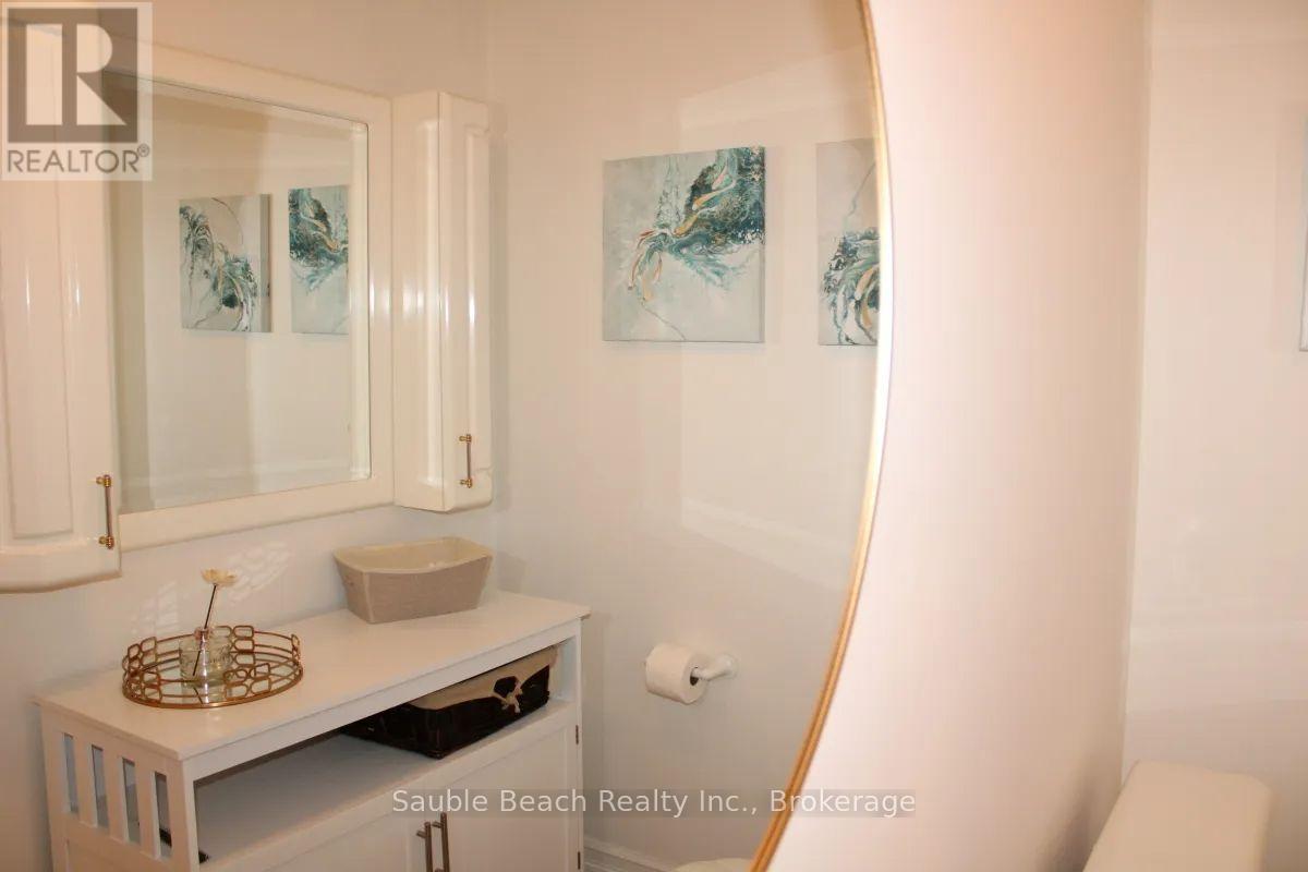 359 Sixth Street N, South Bruce Peninsula, Ontario  N0H 2G0 - Photo 40 - X13777262