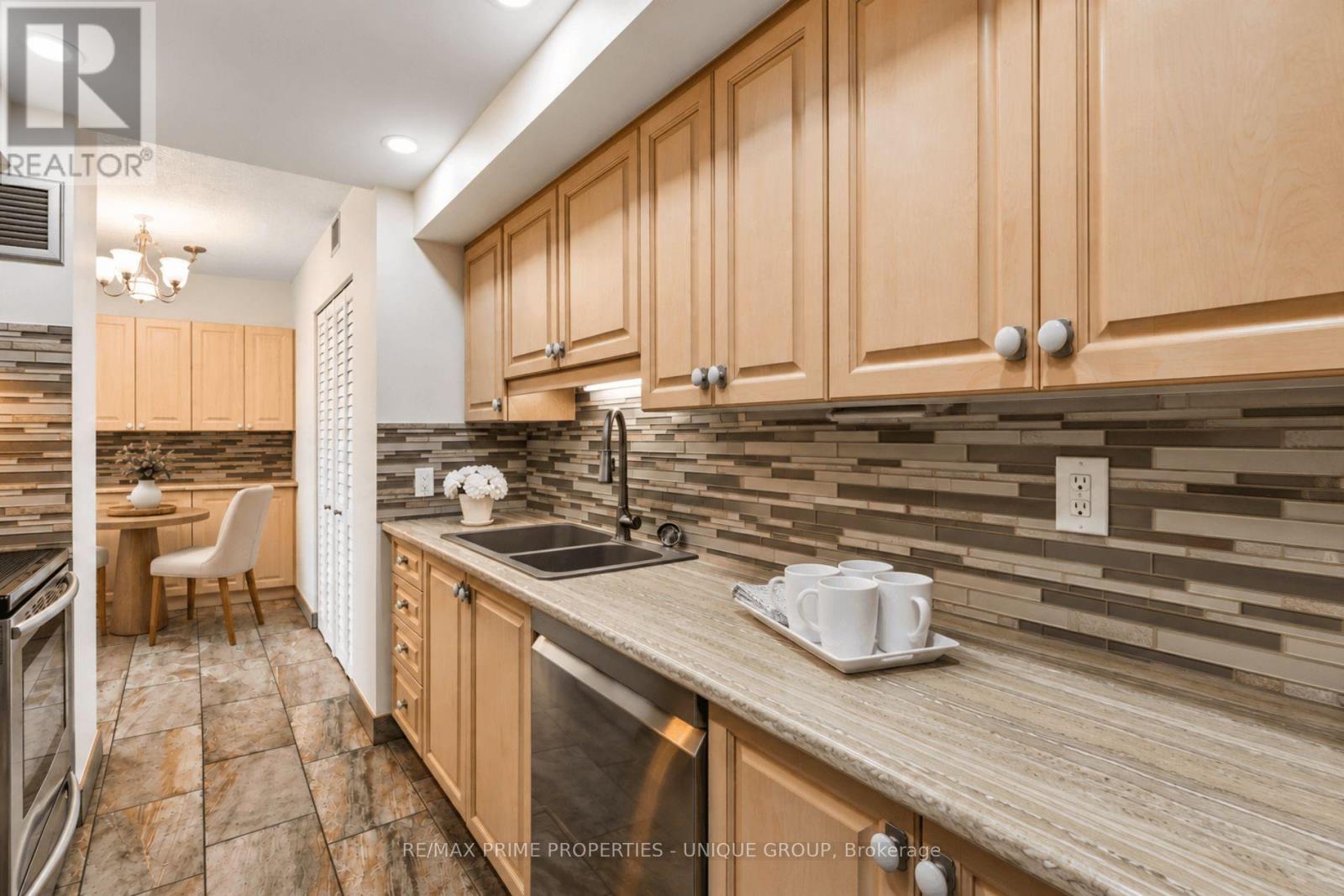 2108 - 1300 Bloor Street, Mississauga, Ontario  L4Y 3Z2 - Photo 6 - W13777240