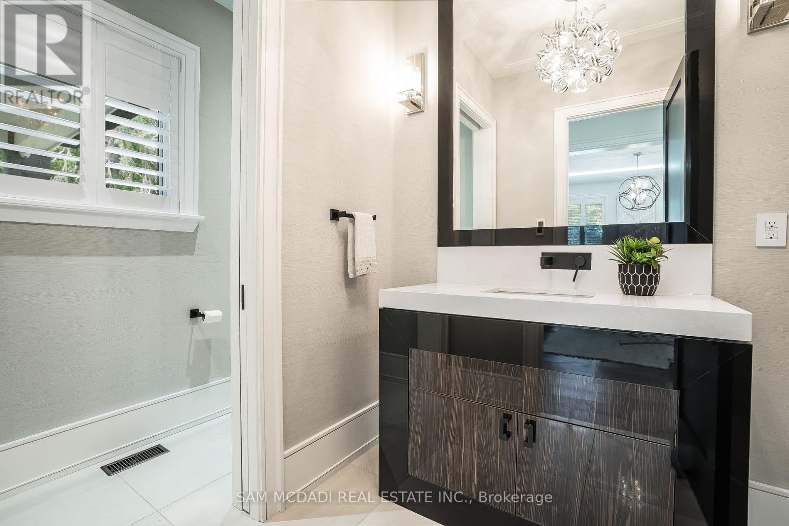 231 Wedgewood Drive, Oakville, Ontario  L6J 4R6 - Photo 19 - W13777260