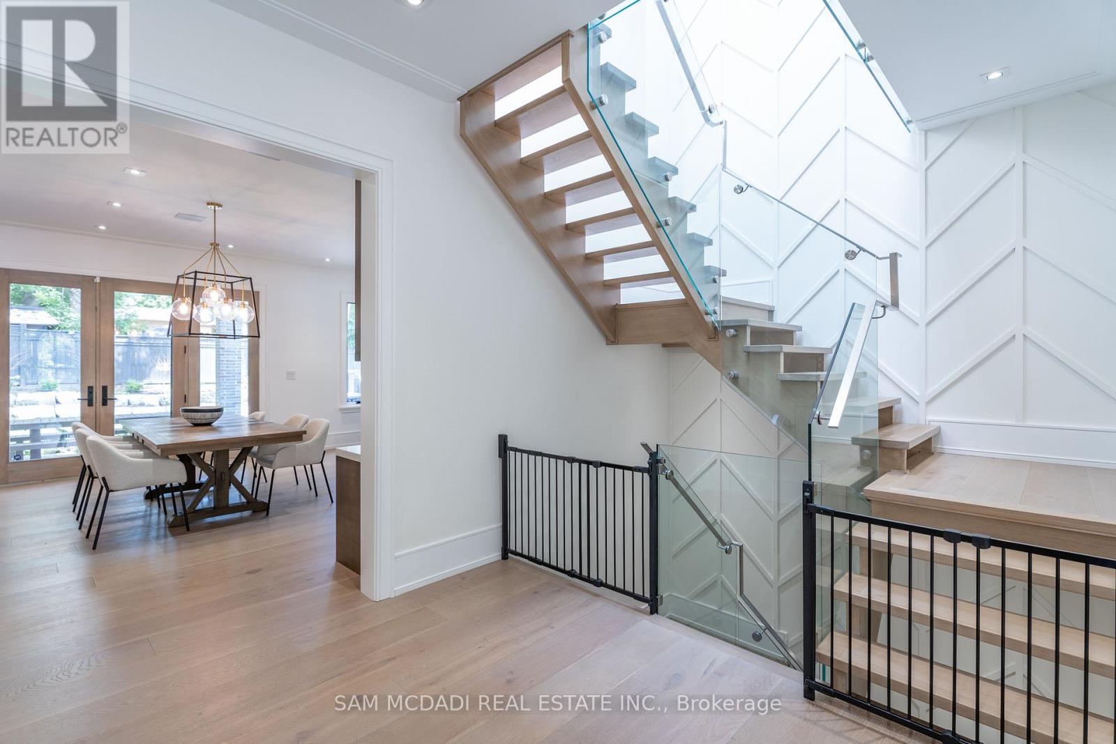231 Wedgewood Drive, Oakville, Ontario  L6J 4R6 - Photo 8 - W13777260