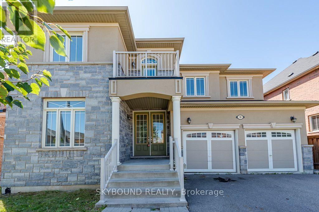 10 Villanova Road, Brampton, Ontario  L6Y 2Z4 - Photo 2 - W13770528