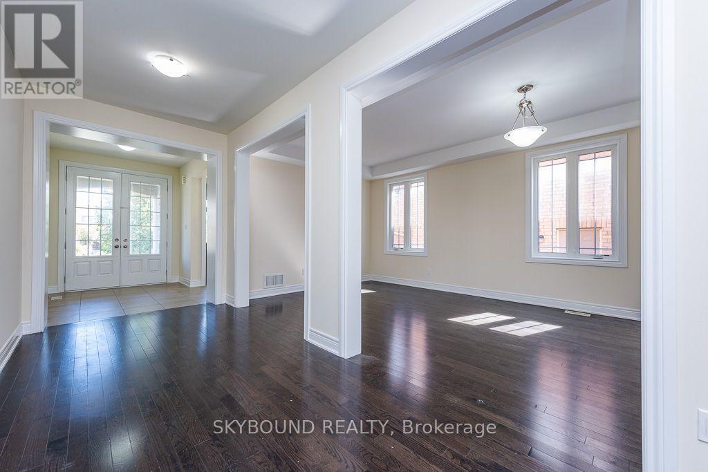 10 Villanova Road, Brampton, Ontario  L6Y 2Z4 - Photo 7 - W13770528
