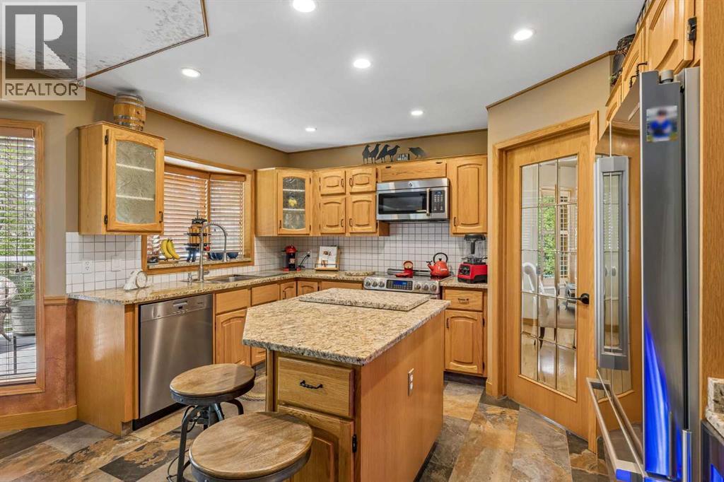 187 Hampshire Close Nw, Calgary, Alberta  T3A 4Y1 - Photo 16 - A2343451