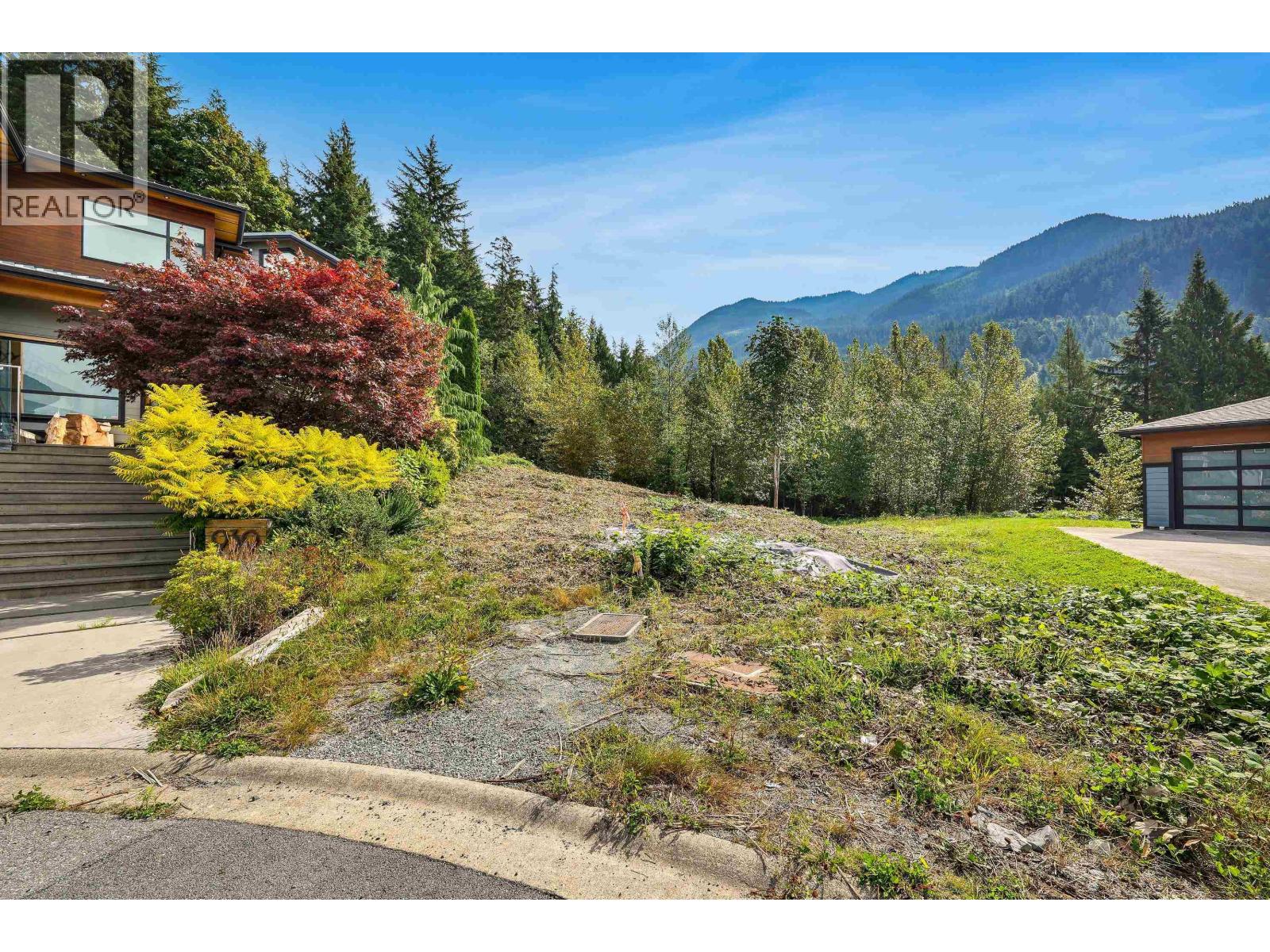 936 Thistle Place, Britannia Beach, British Columbia  V8B 1J2 - Photo 14 - R3164717