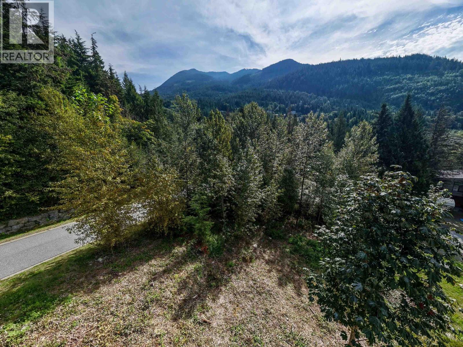 936 Thistle Place, Britannia Beach, British Columbia  V8B 1J2 - Photo 4 - R3164717