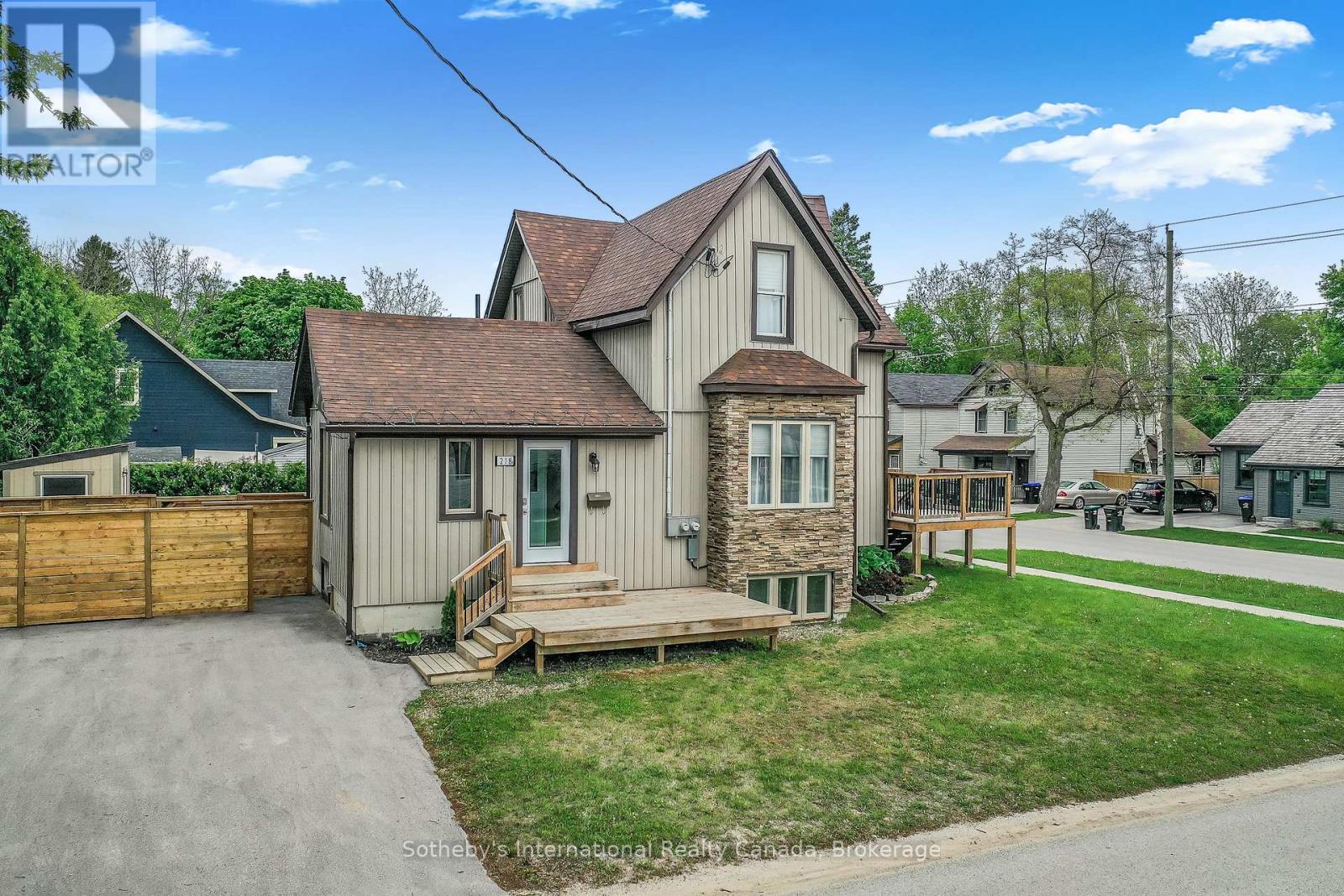 Units 1 & 2 - 218 Fifth Street, Collingwood, Ontario  L9Y 1X6 - Photo 4 - S13777272