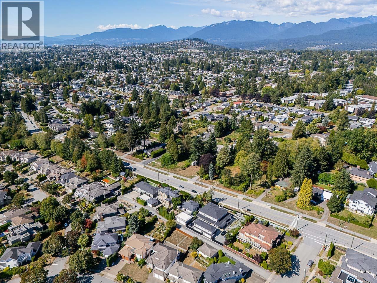 7342 Broadway, Burnaby, British Columbia  V5A 1S2 - Photo 13 - R3162145