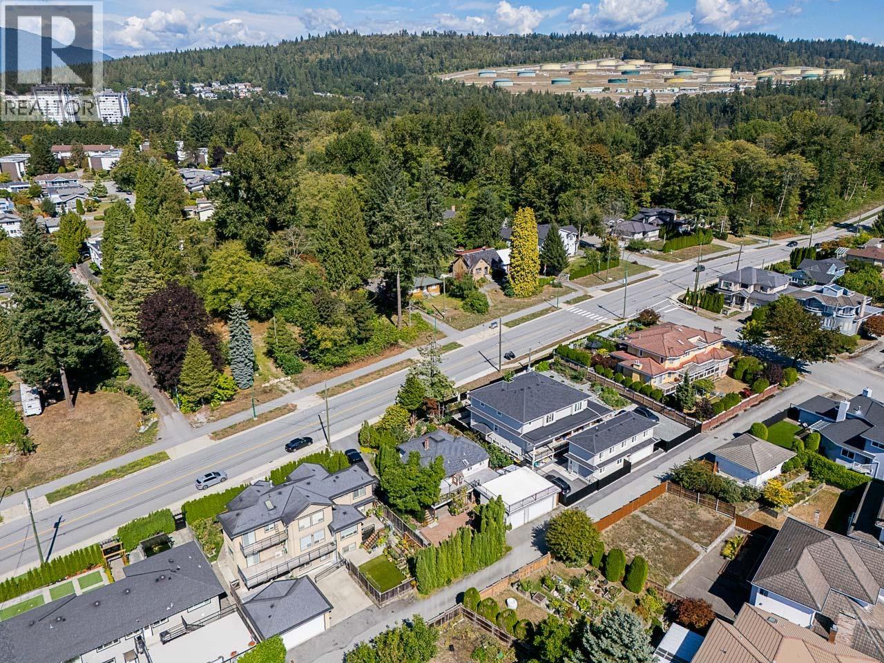 7342 Broadway, Burnaby, British Columbia  V5A 1S2 - Photo 3 - R3162145