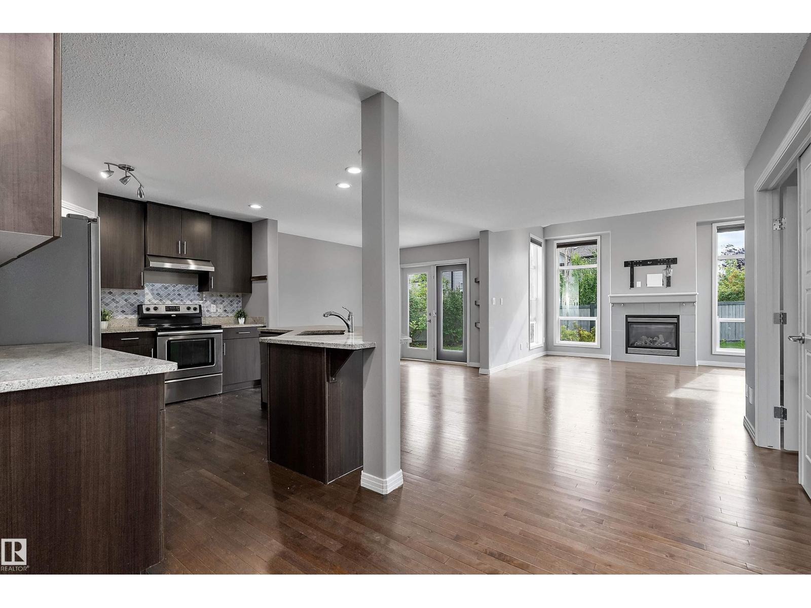740 173 St SW, Edmonton, Alberta  T6W 0M4 - Photo 2 - E4508479