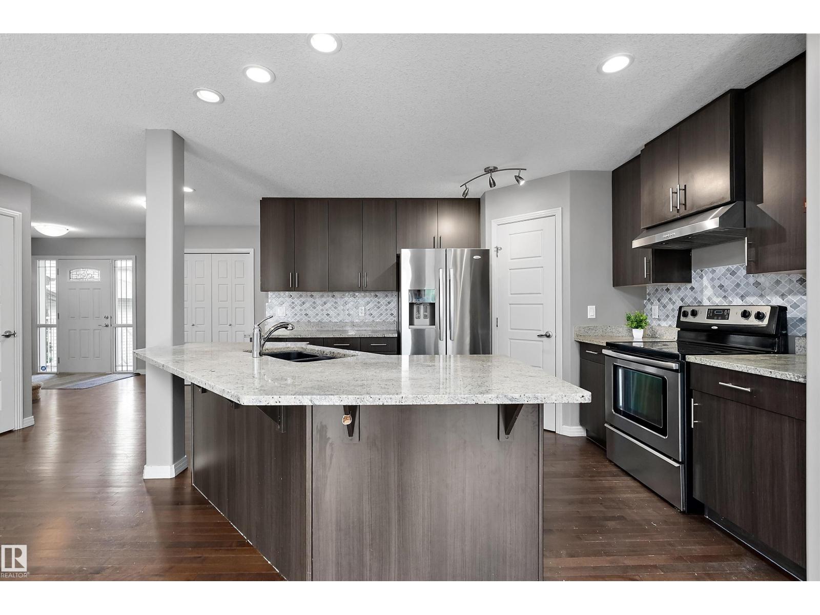 740 173 St SW, Edmonton, Alberta  T6W 0M4 - Photo 5 - E4508479