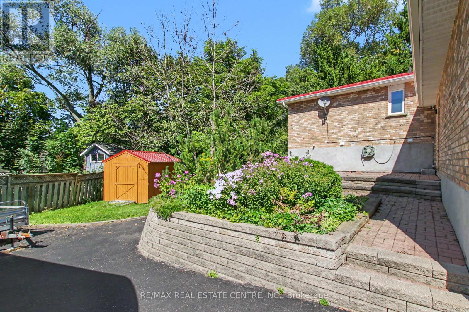 16 Main Street, North Dumfries, Ontario  N0B 1E0 - Photo 24 - X13777268