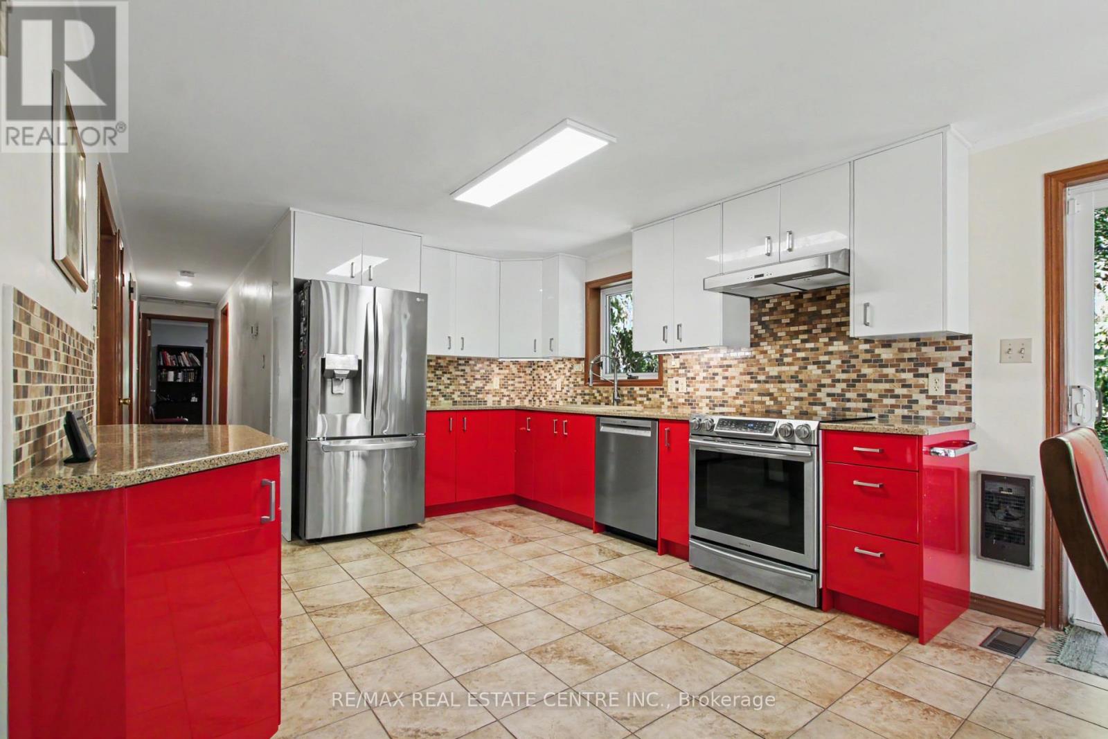 16 Main Street, North Dumfries, Ontario  N0B 1E0 - Photo 8 - X13777268