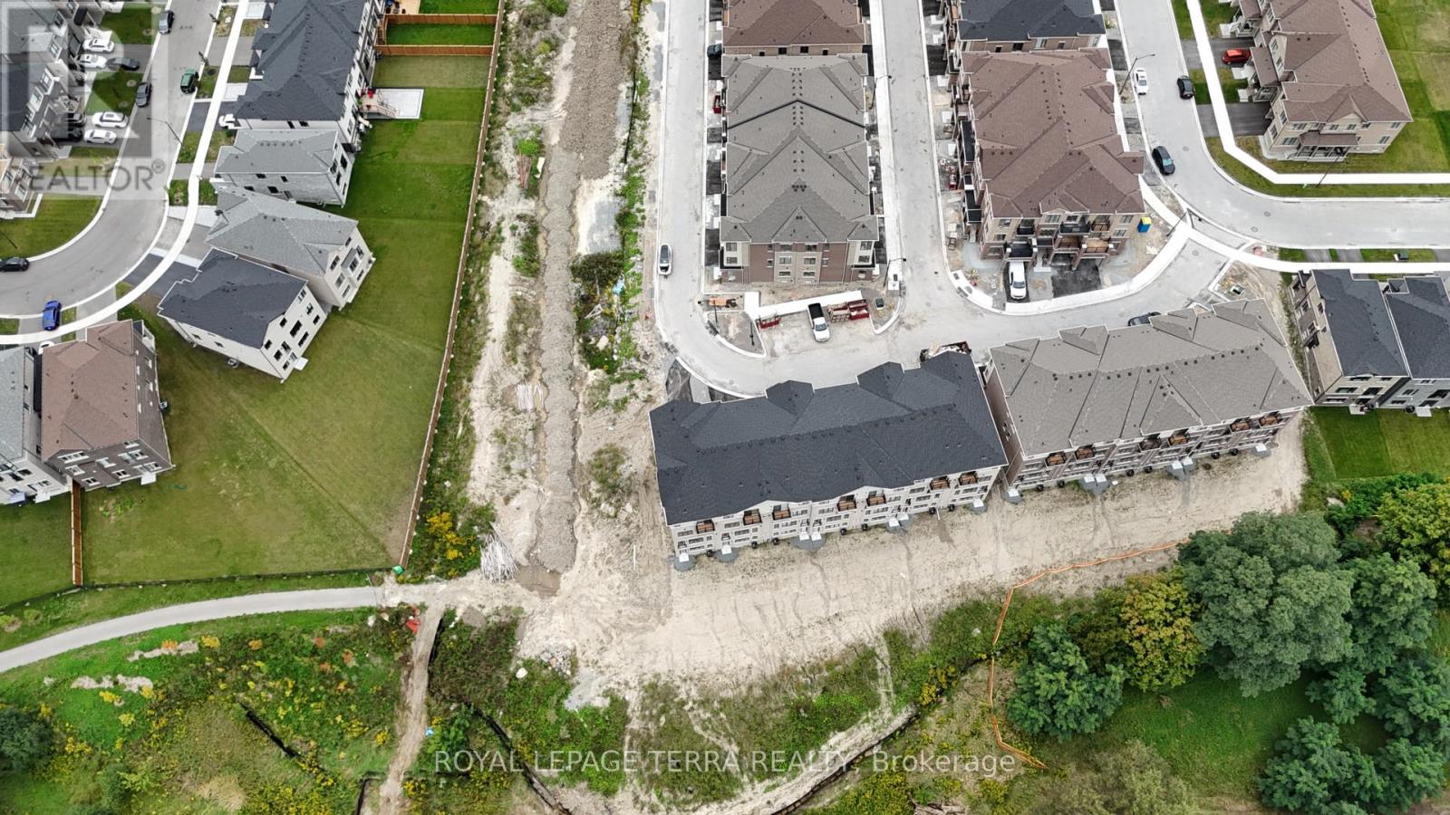 51 Upper Paradise Way, Whitby, Ontario  L1P 0S2 - Photo 10 - E13769984
